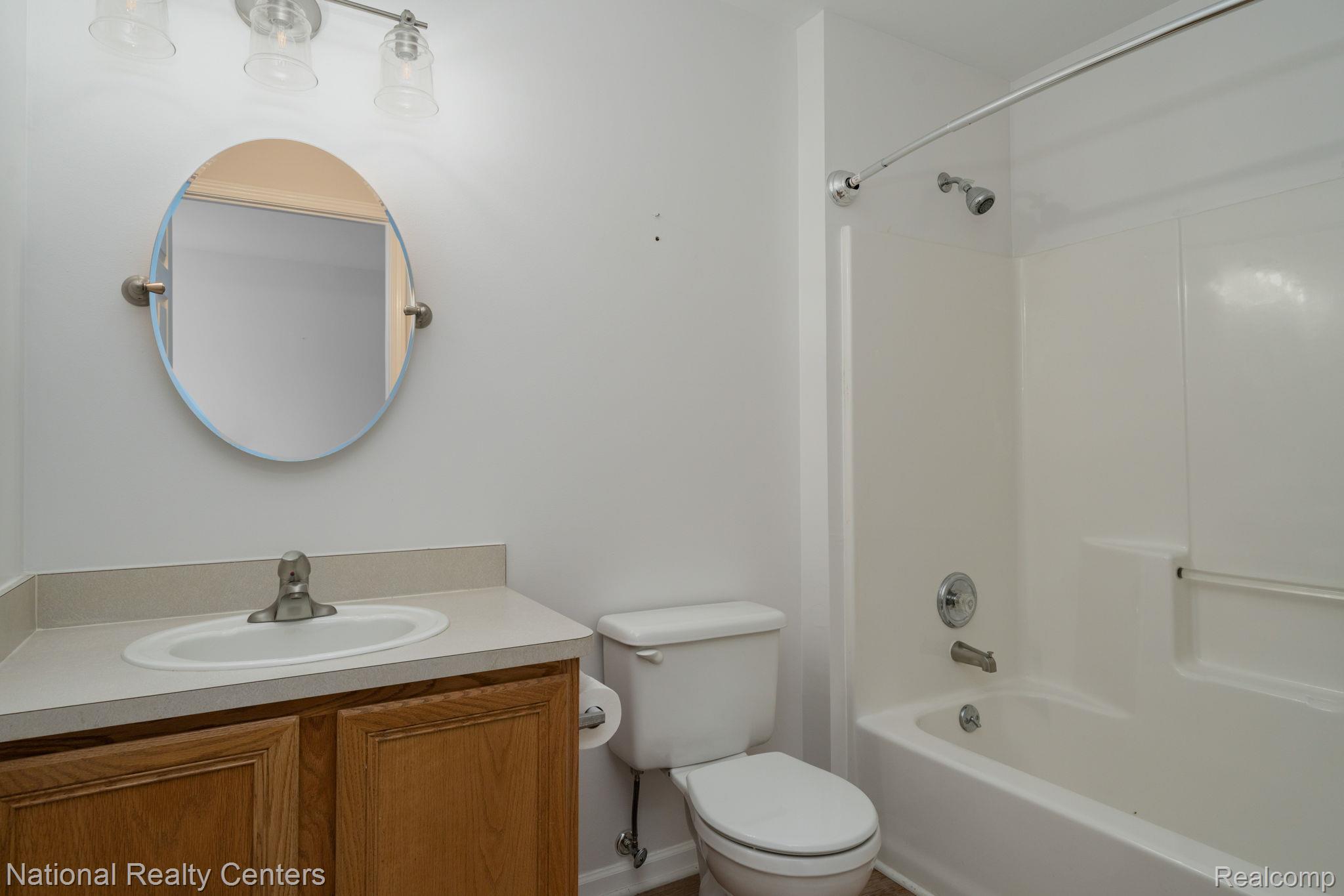 50298 Helfer Boulevard Property Photo 16