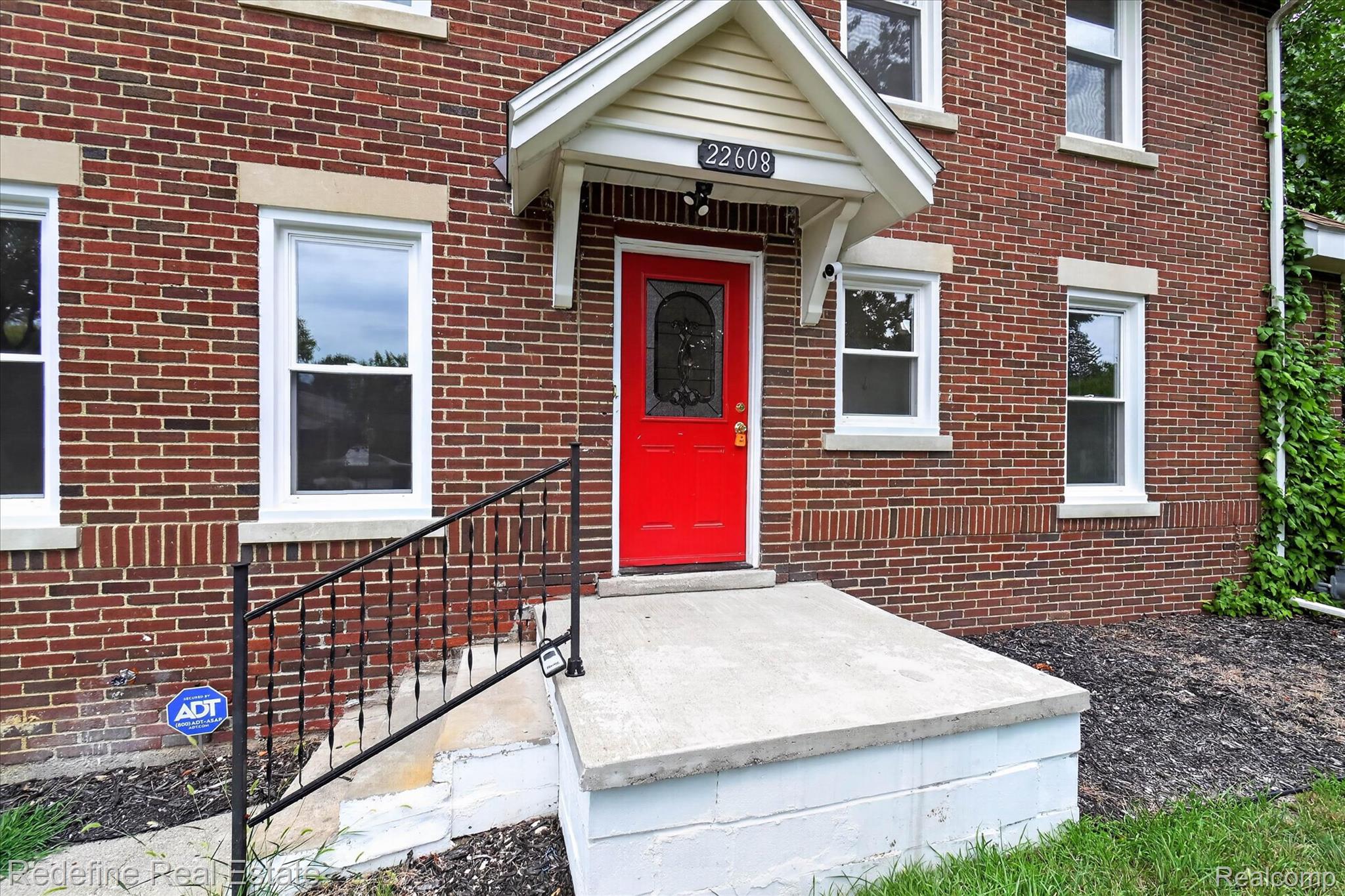 22608 Frisbee Street Property Photo 6