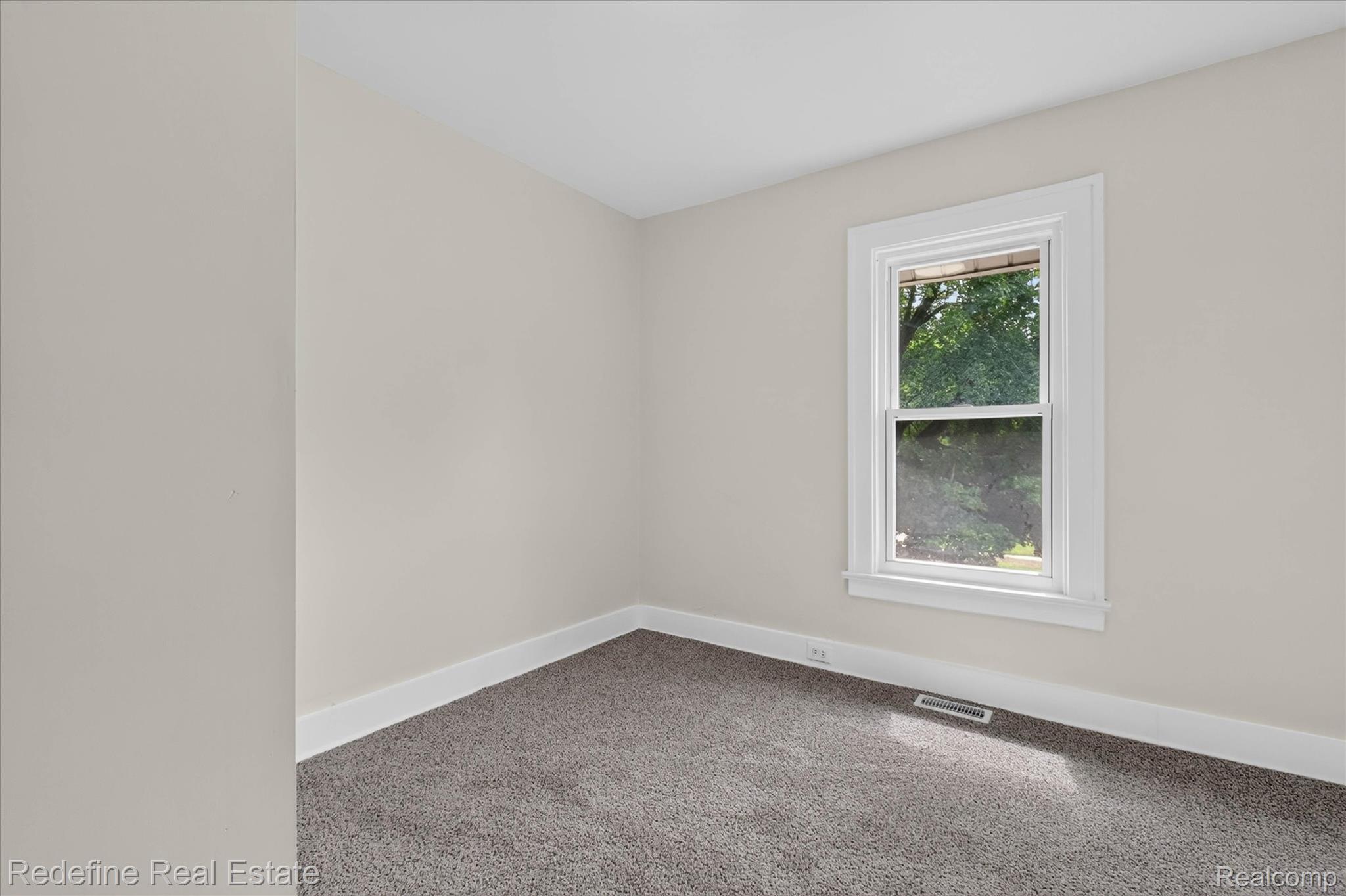 22608 Frisbee Street Property Photo 31