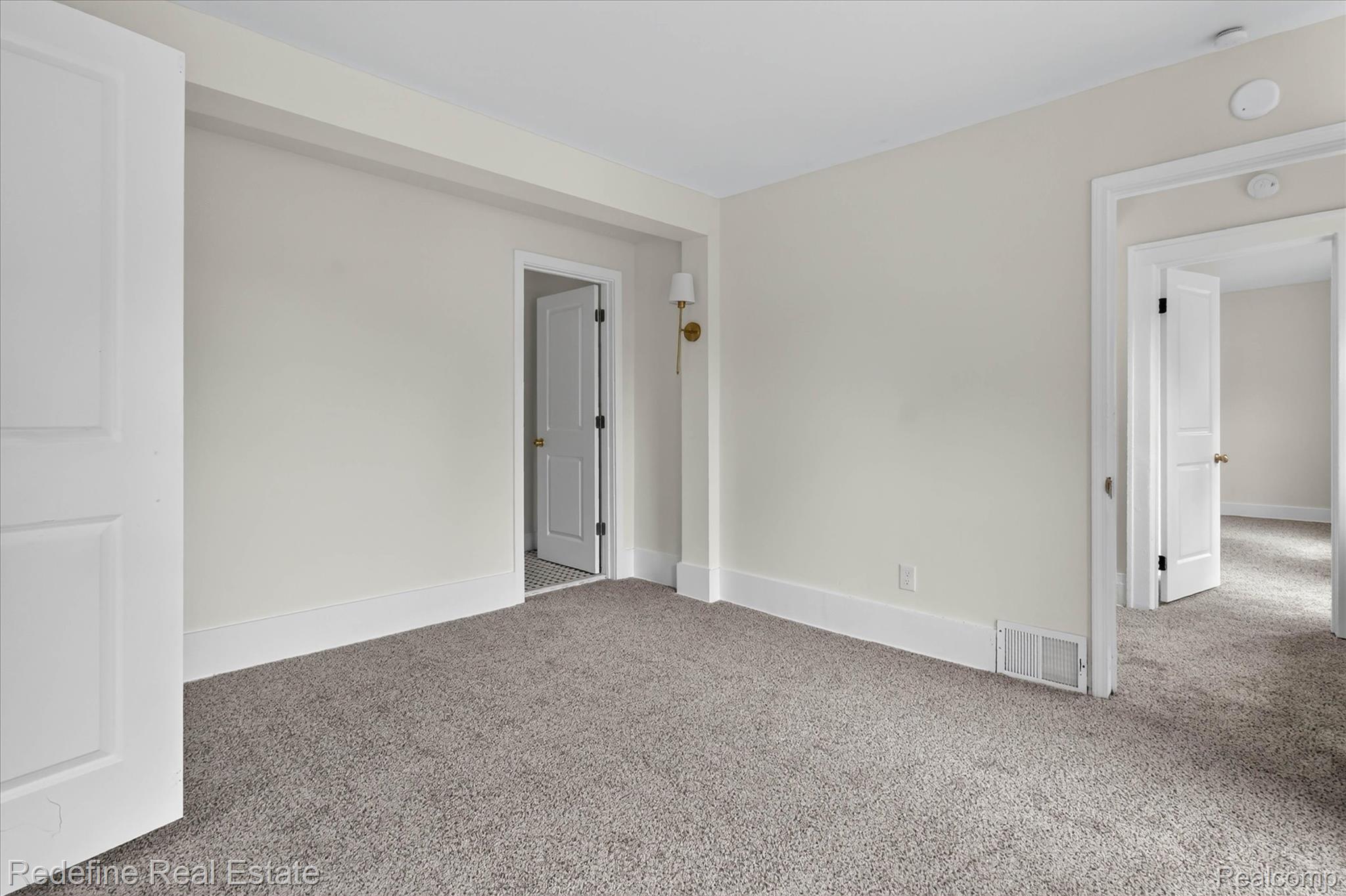 22608 Frisbee Street Property Photo 32