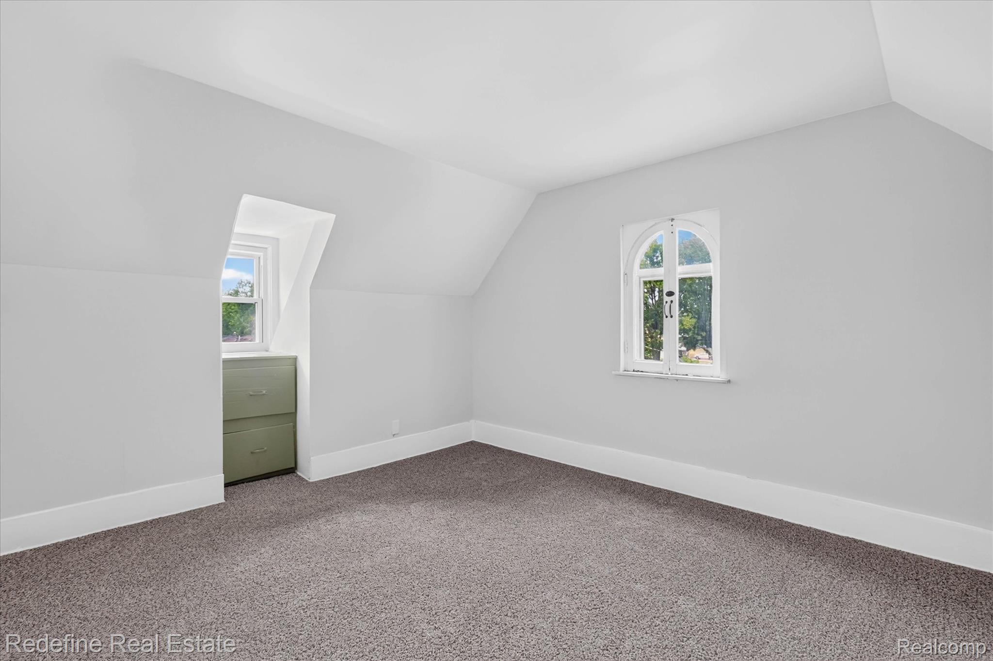 22608 Frisbee Street Property Photo 38