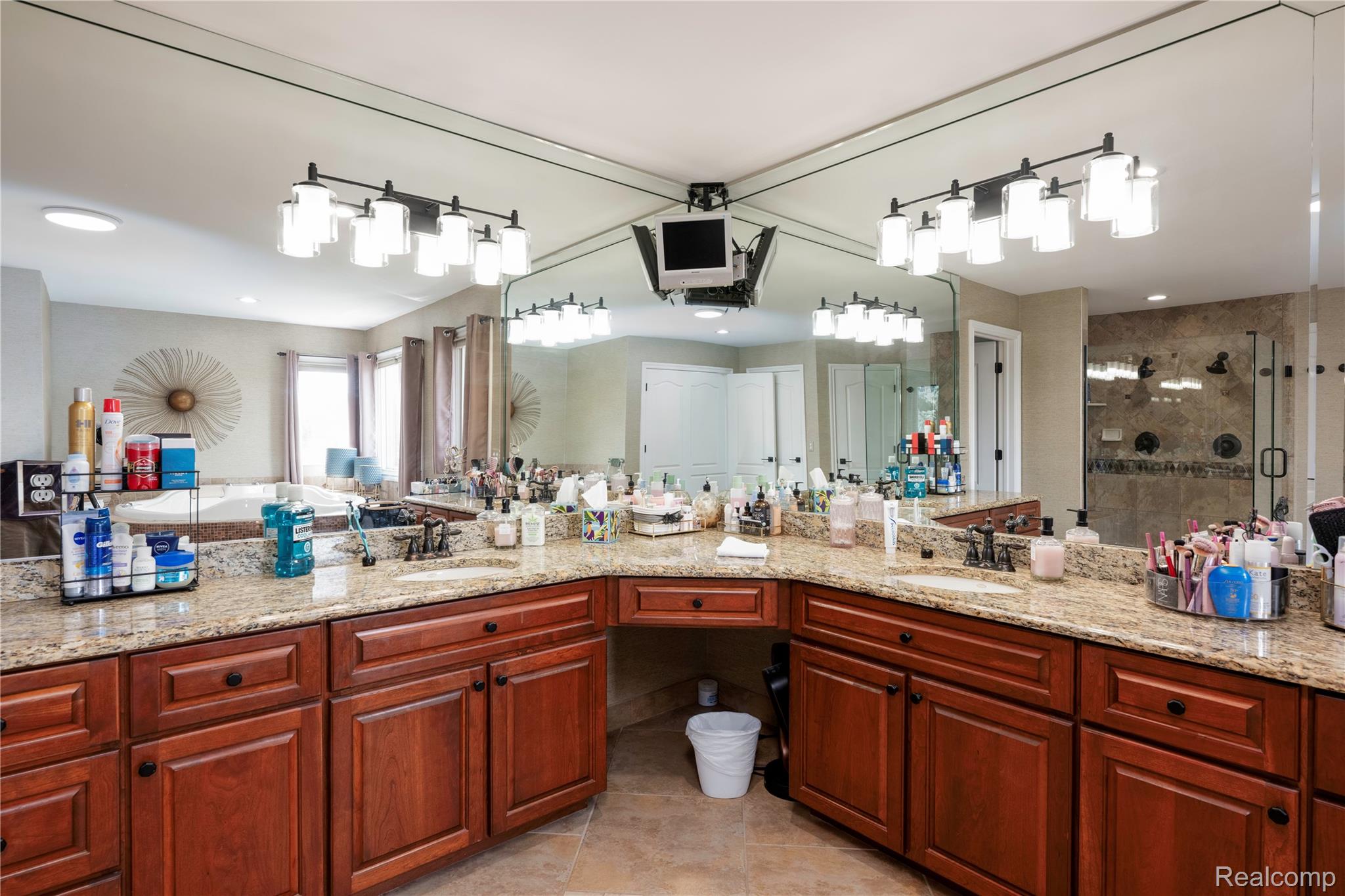 63520 Georgetowne Property Photo 34