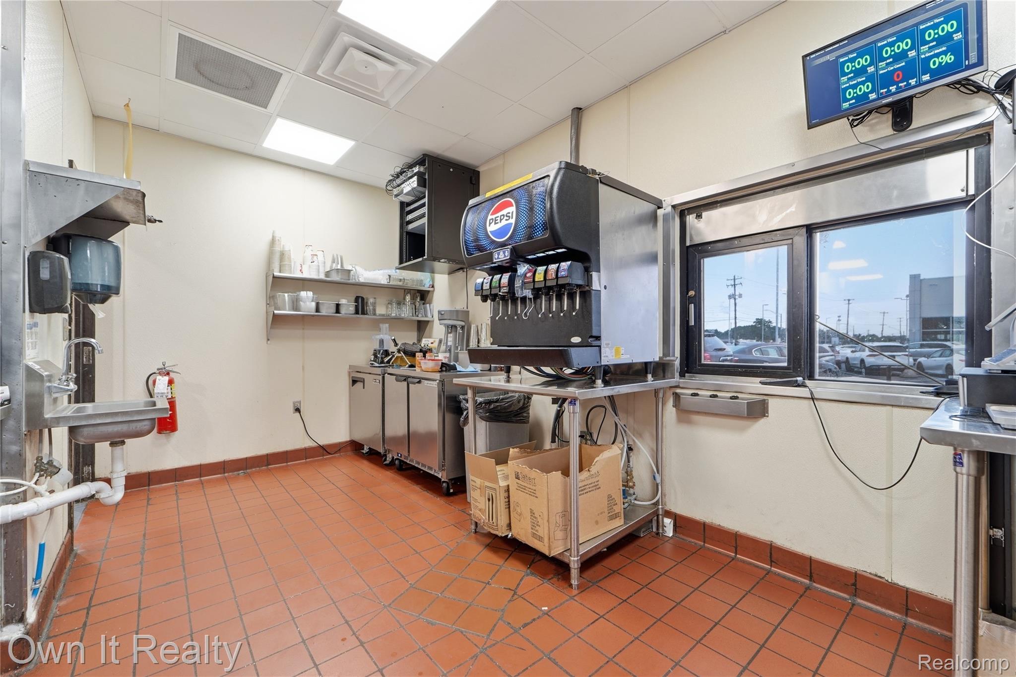 6525 S Pennsylvania Avenue Property Photo 23