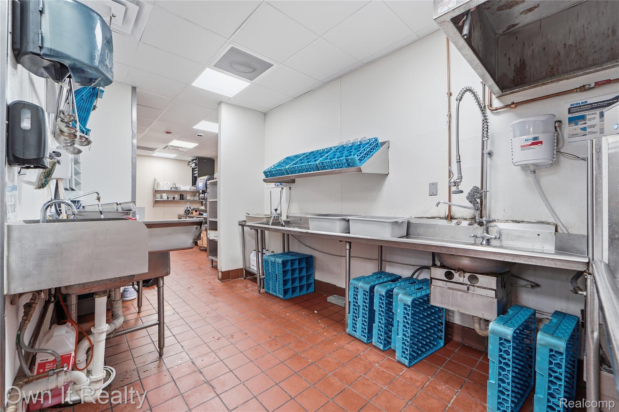 6525 S Pennsylvania Avenue Property Photo 25
