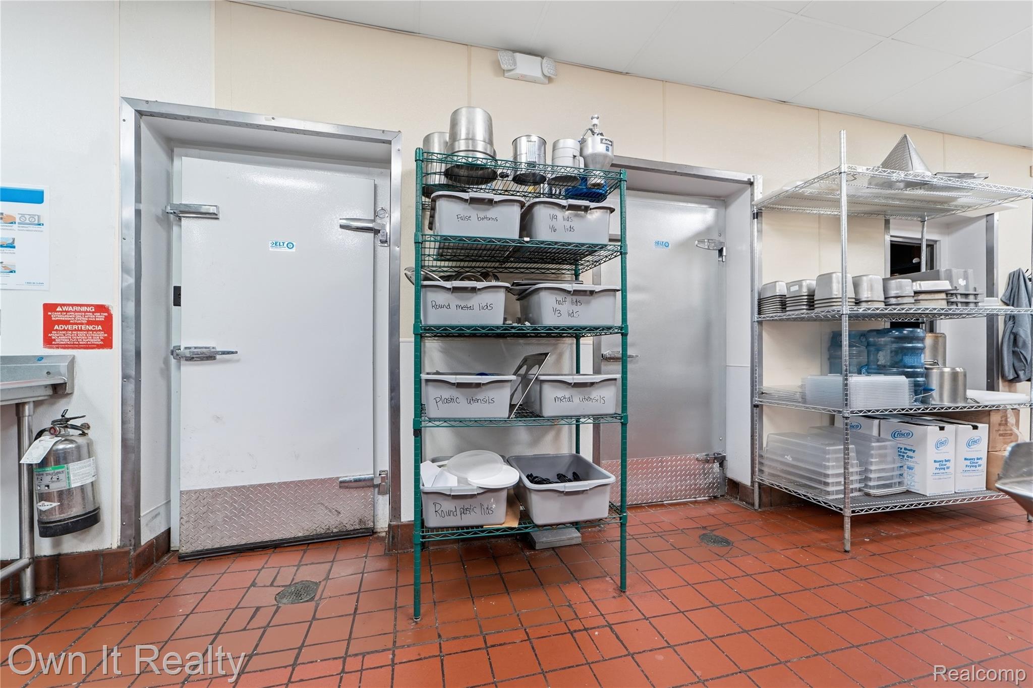 6525 S Pennsylvania Avenue Property Photo 41