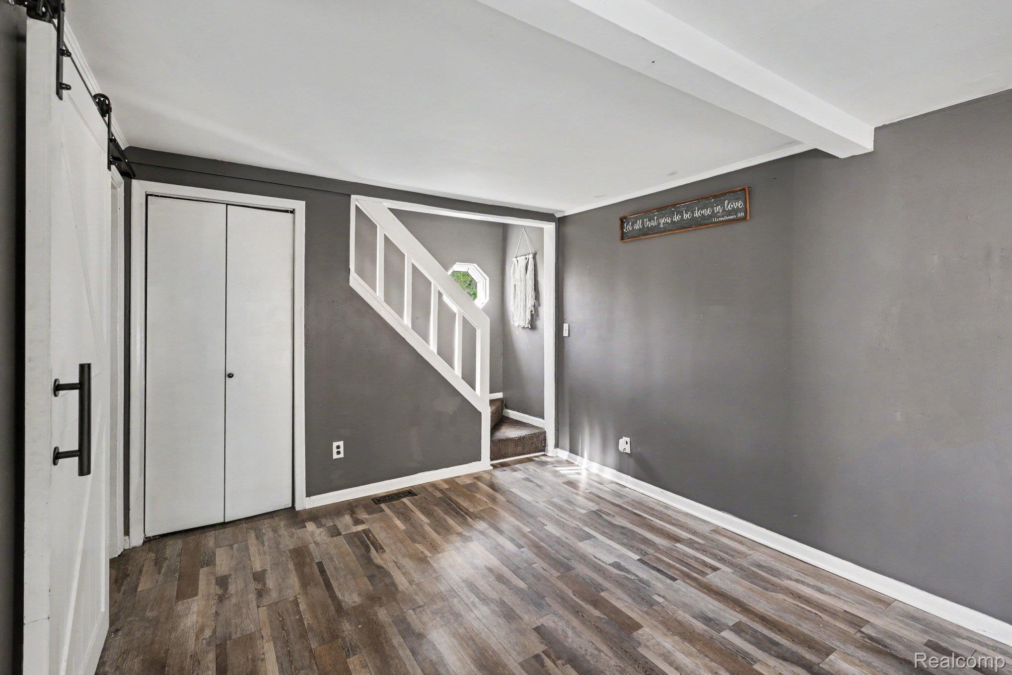 4725 Hickory Drive Property Photo 9