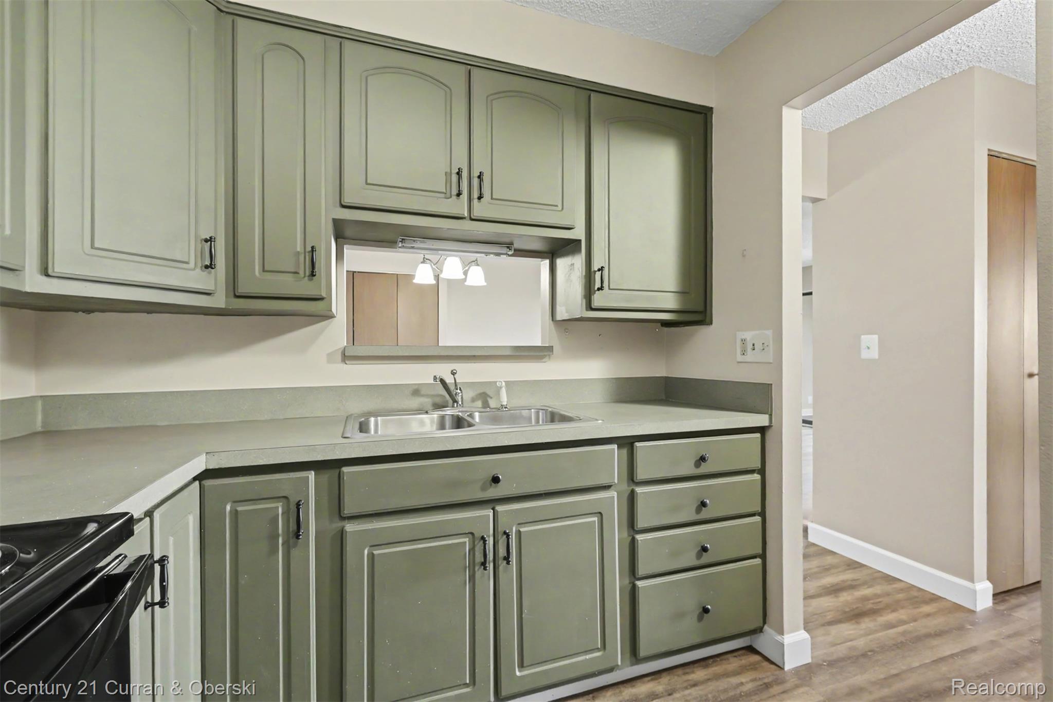 21800 Morley Avenue 815 Property Photo 18