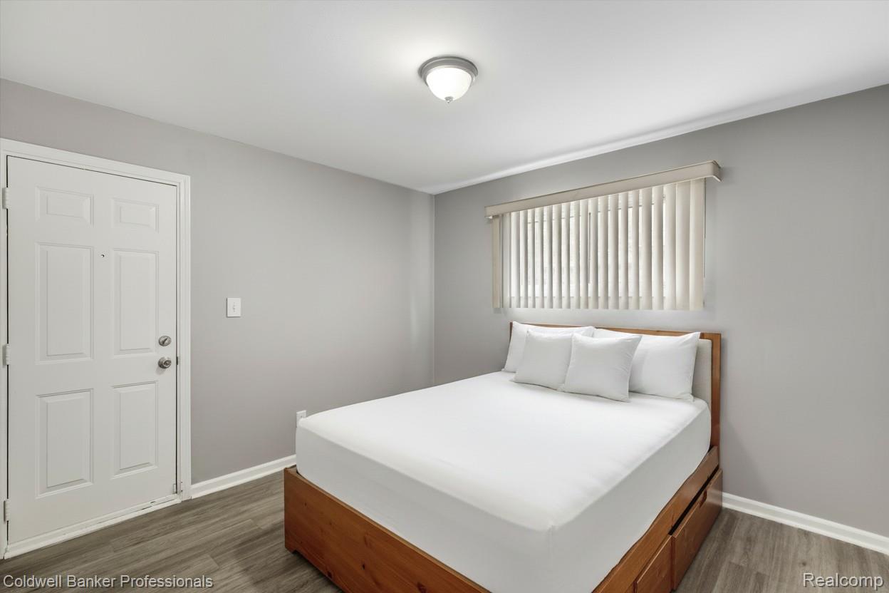 21381 Kipling Street Property Photo 10