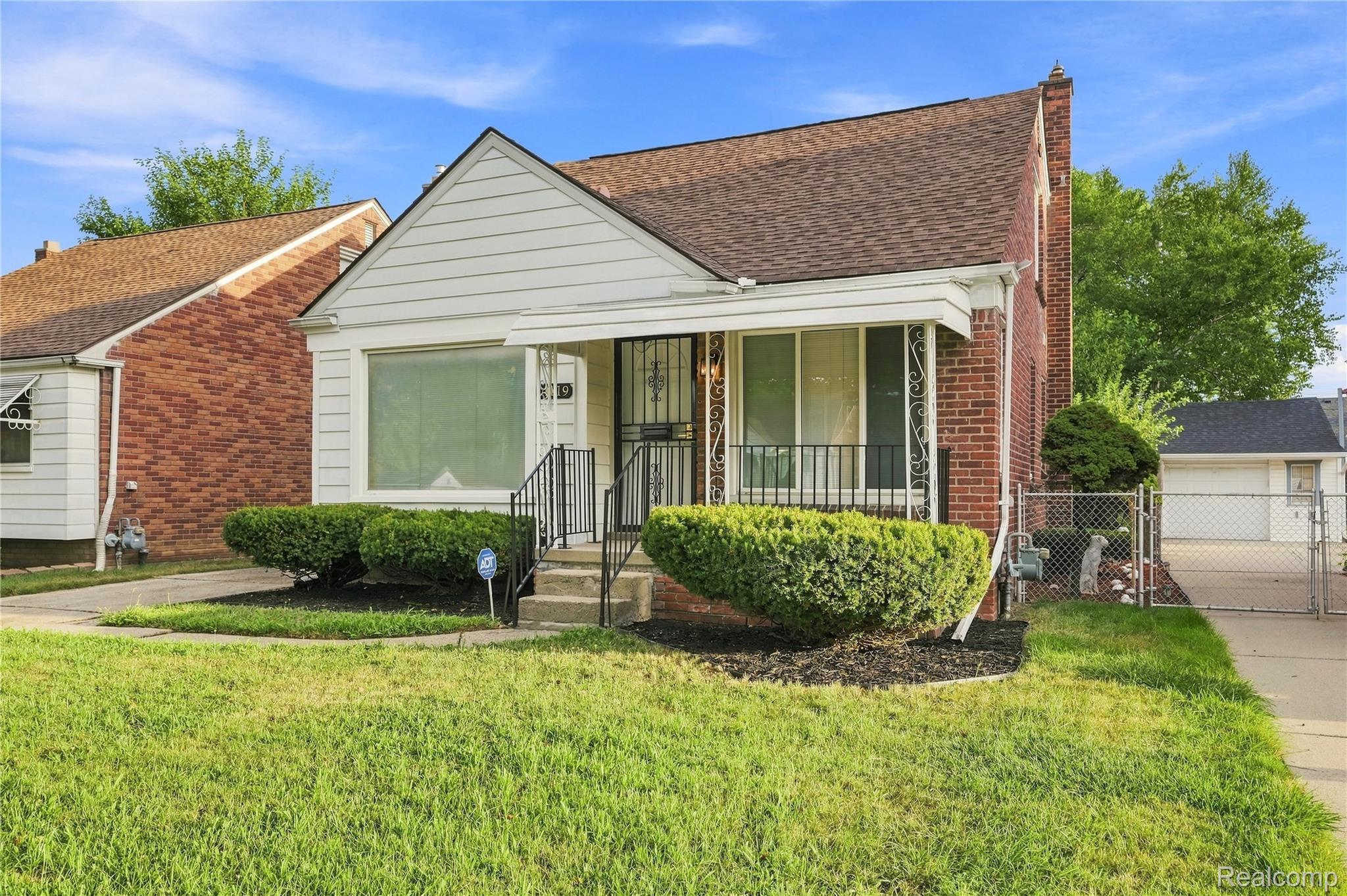 14119 Edmore Drive Property Photo 3