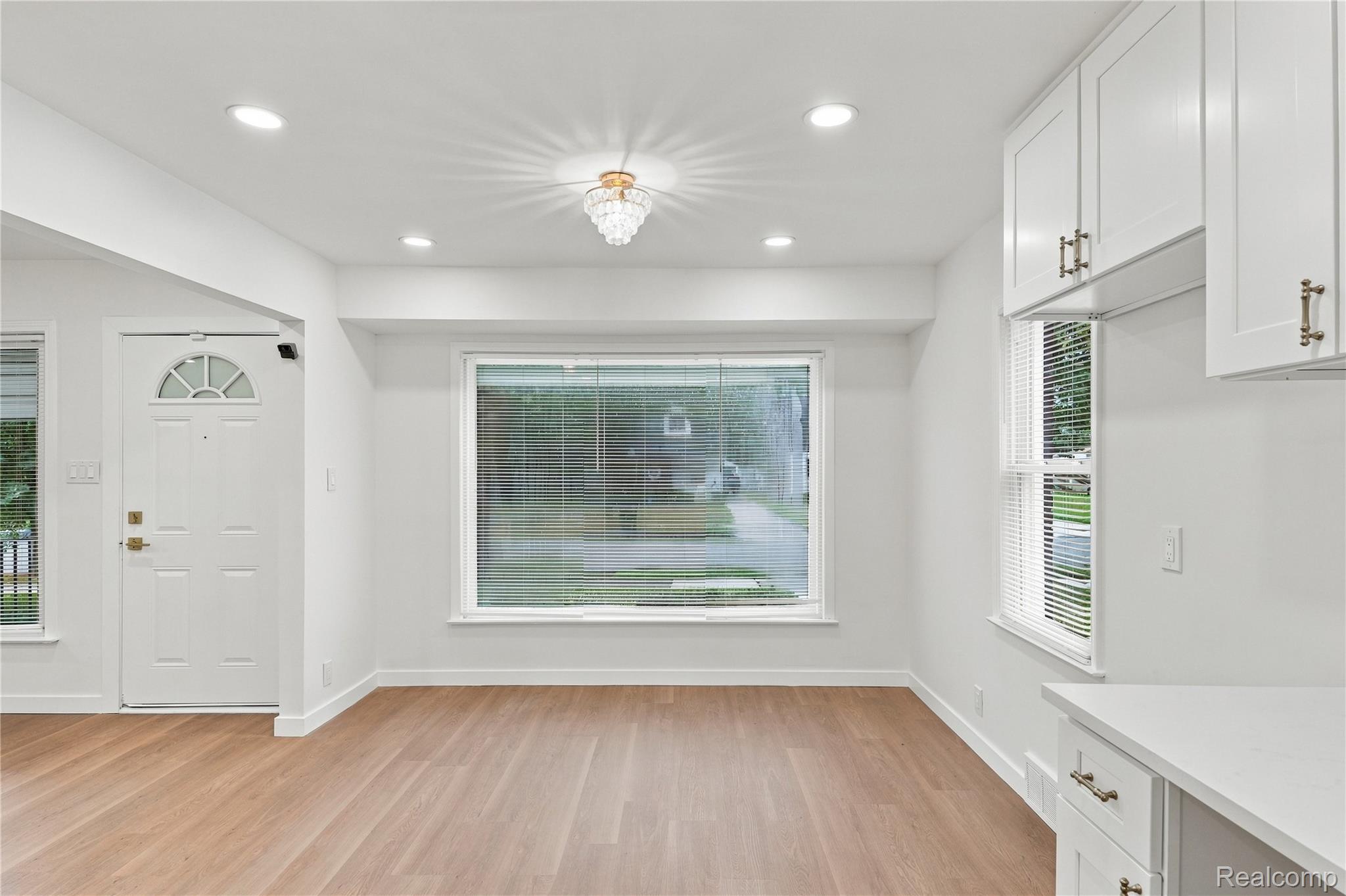 14119 Edmore Drive Property Photo 12