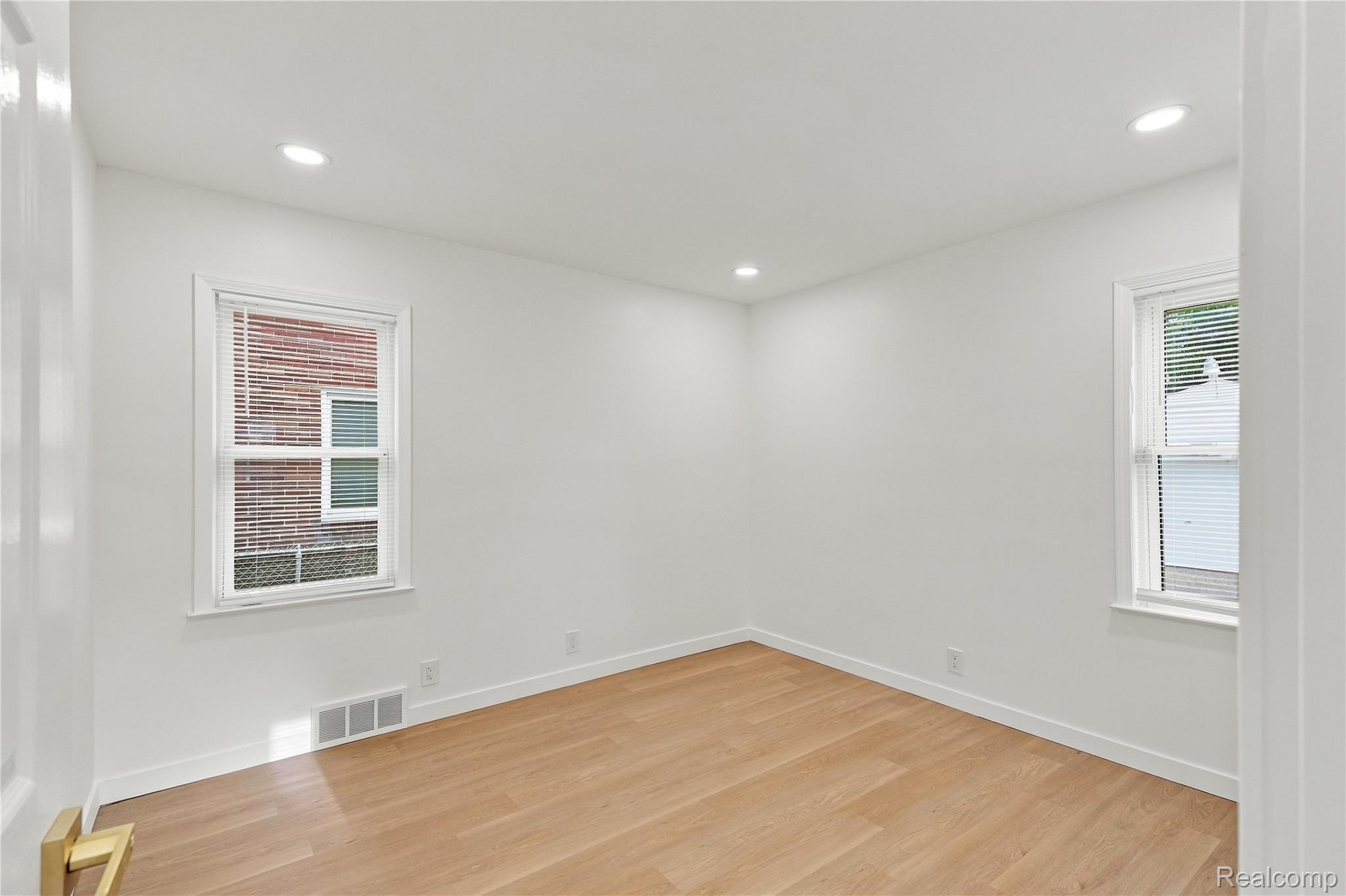 14119 Edmore Drive Property Photo 16