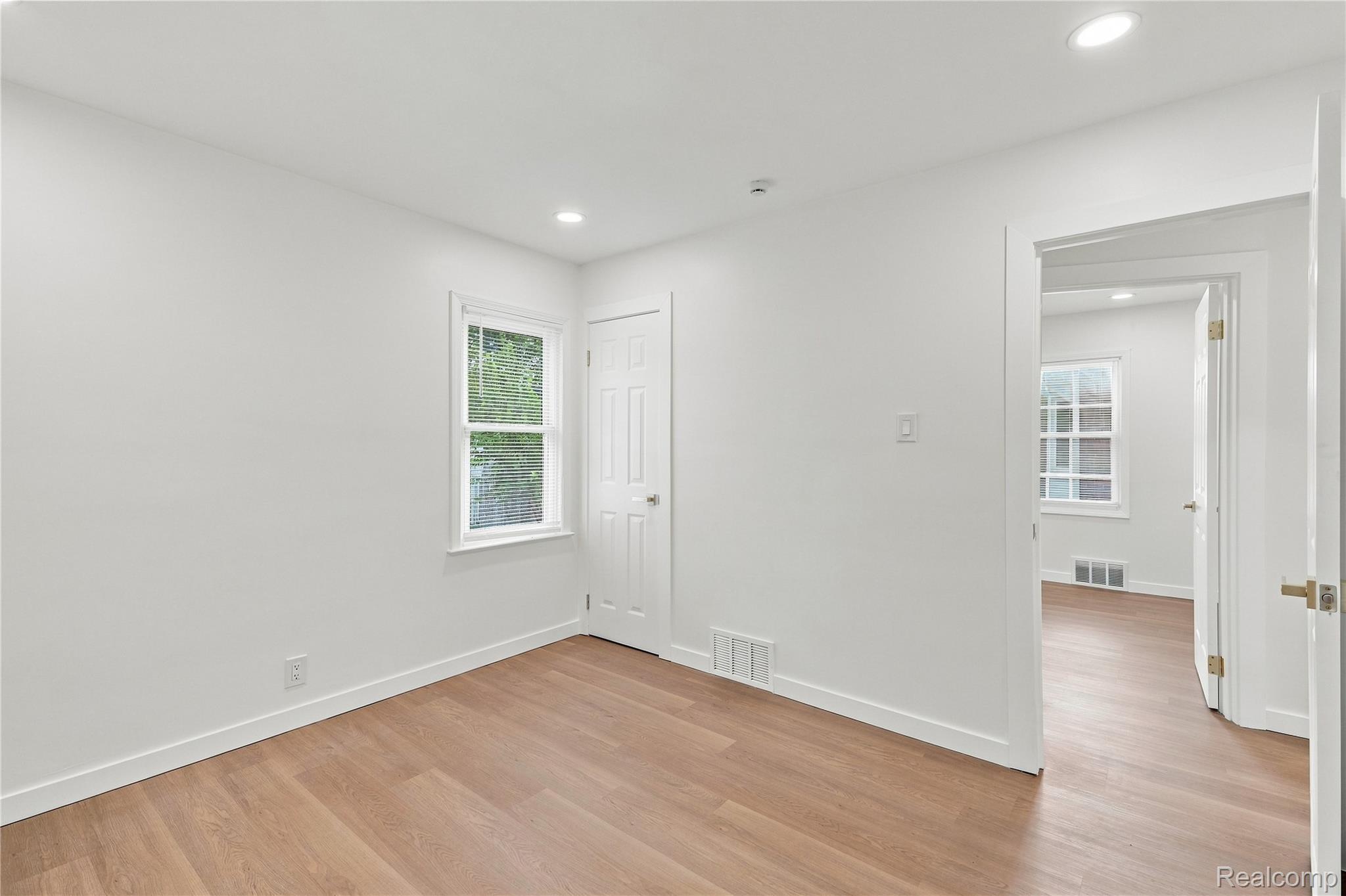 14119 Edmore Drive Property Photo 17