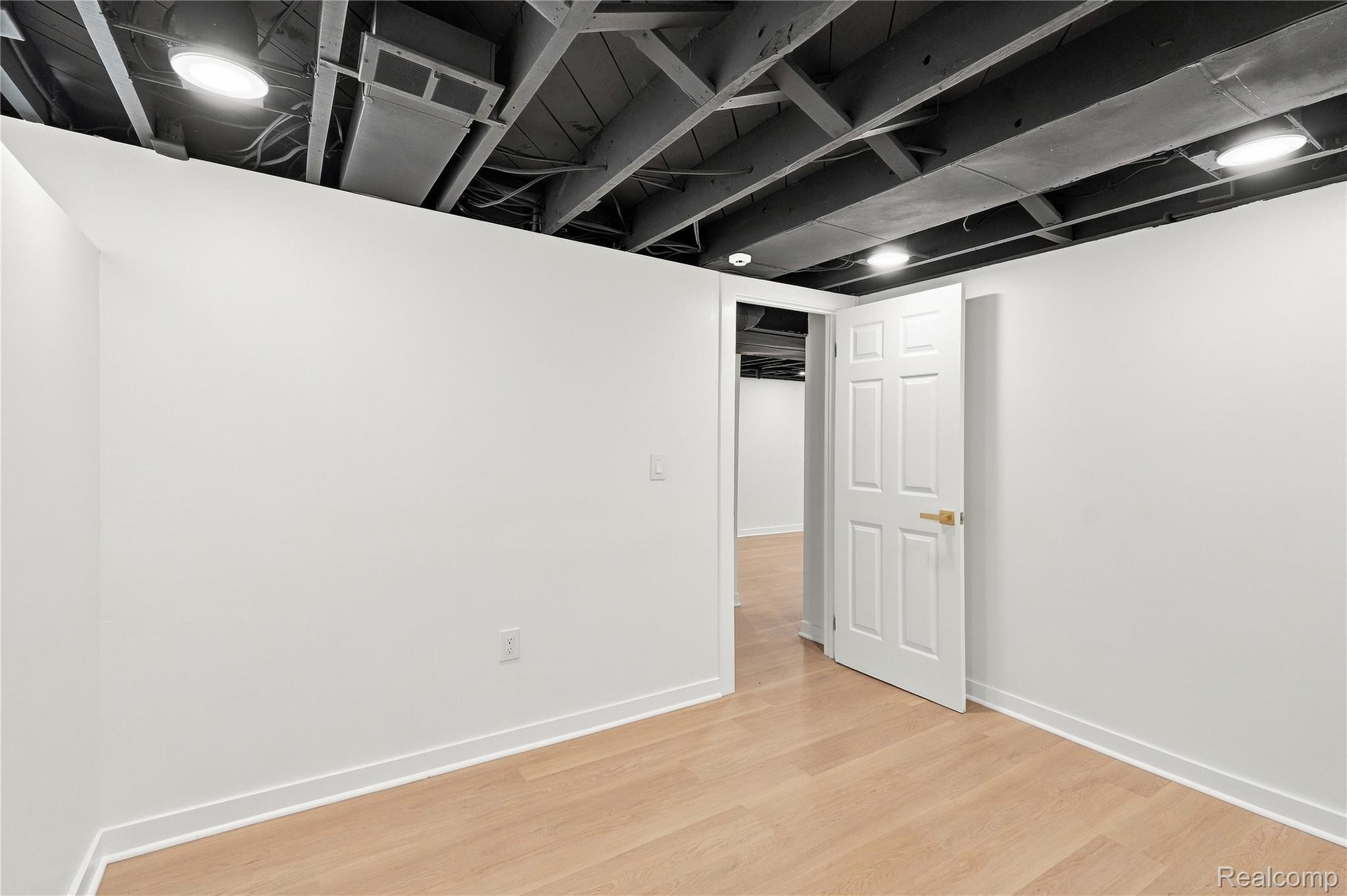 14119 Edmore Drive Property Photo 32