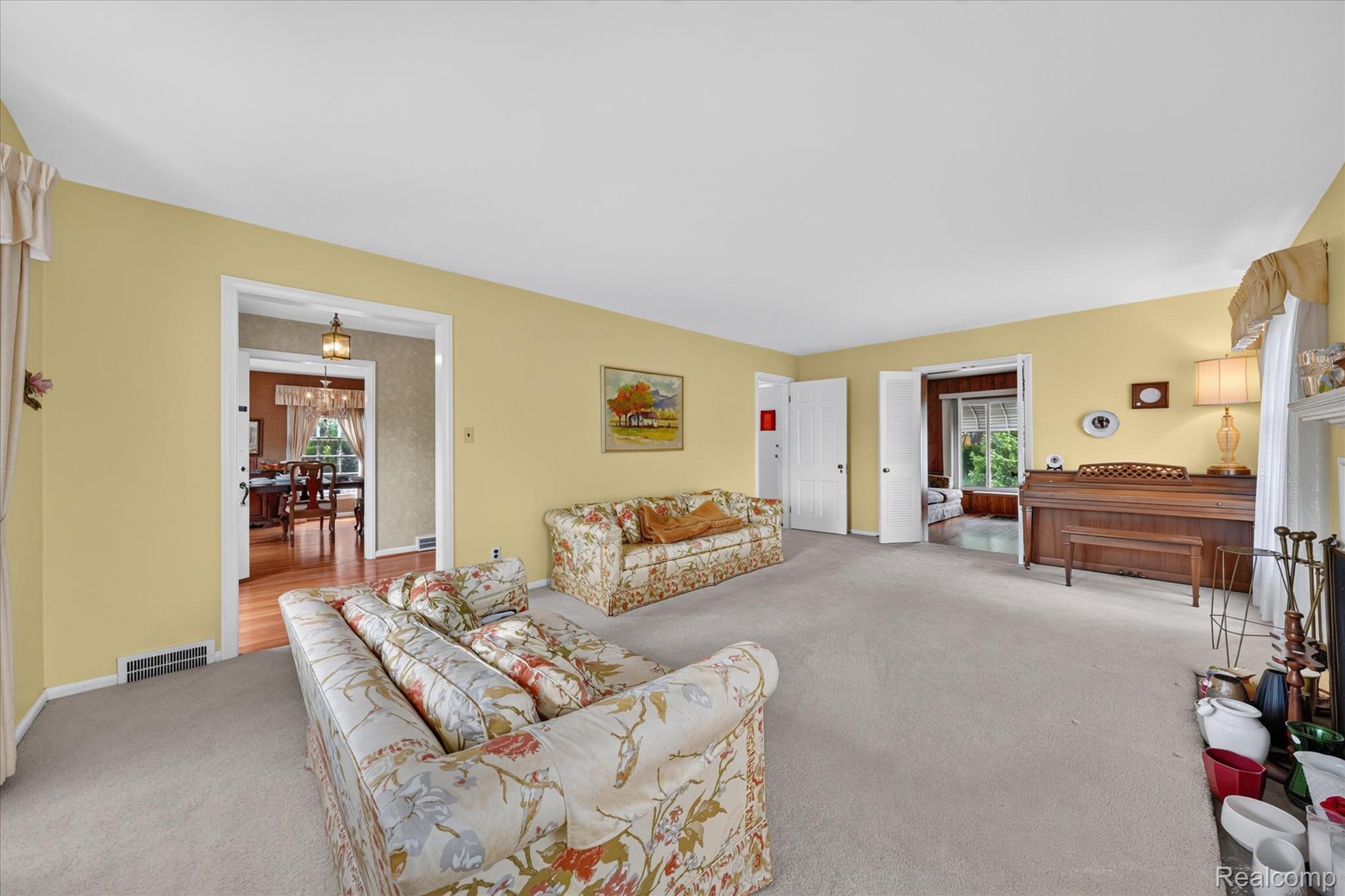 19209 Lauder Street Property Photo 7
