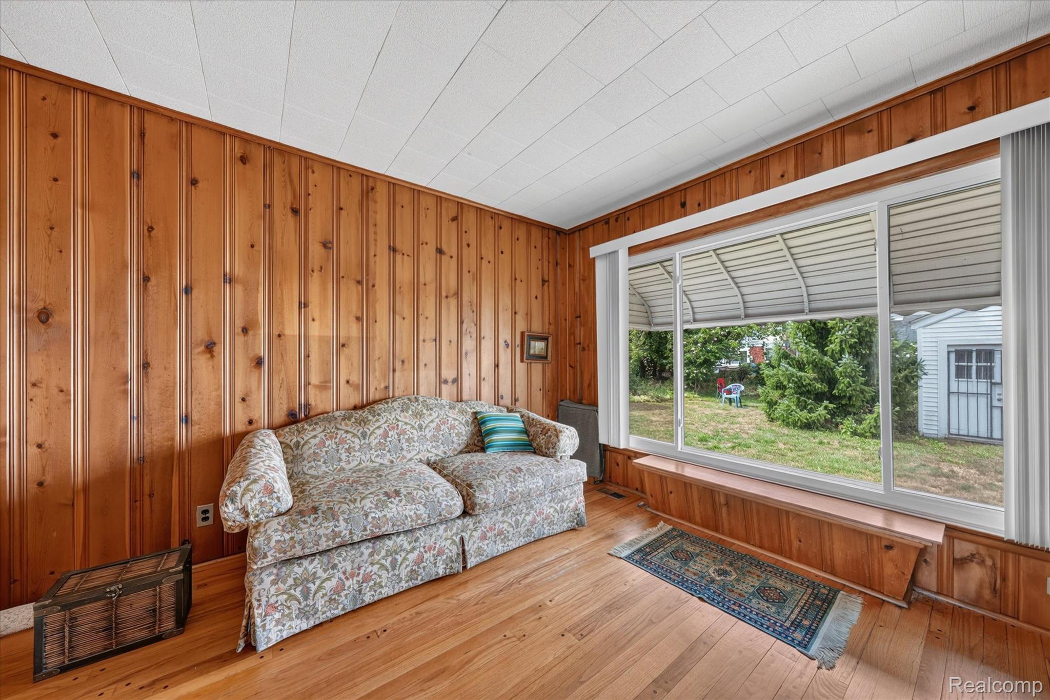 19209 Lauder Street Property Photo 13