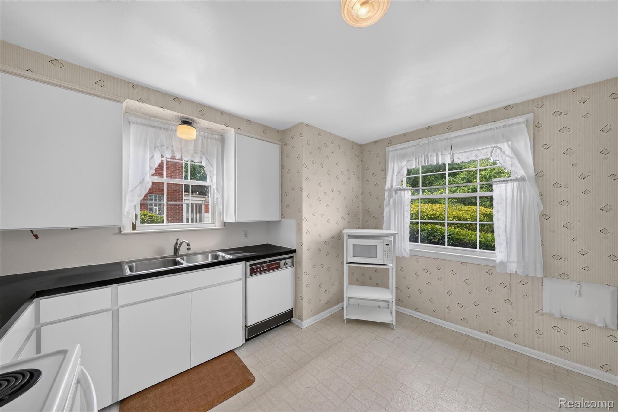 19209 Lauder Street Property Photo 15