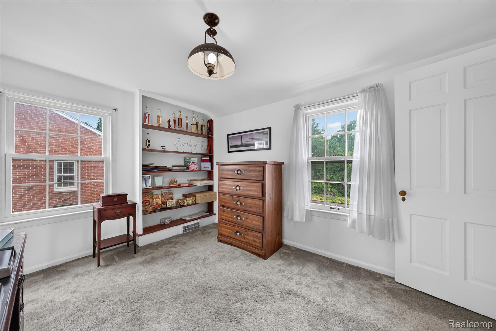 19209 Lauder Street Property Photo 33