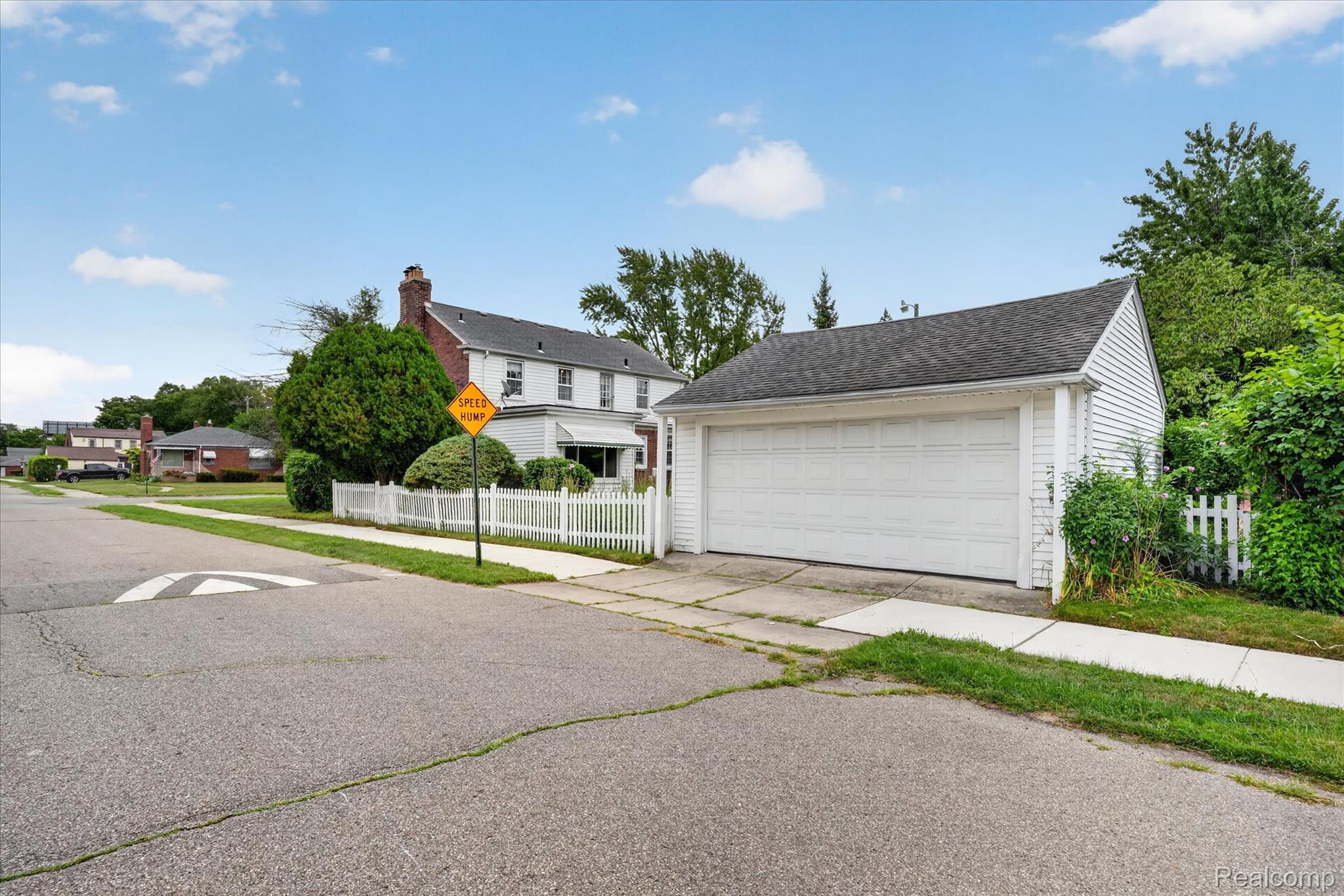 19209 Lauder Street Property Photo 45