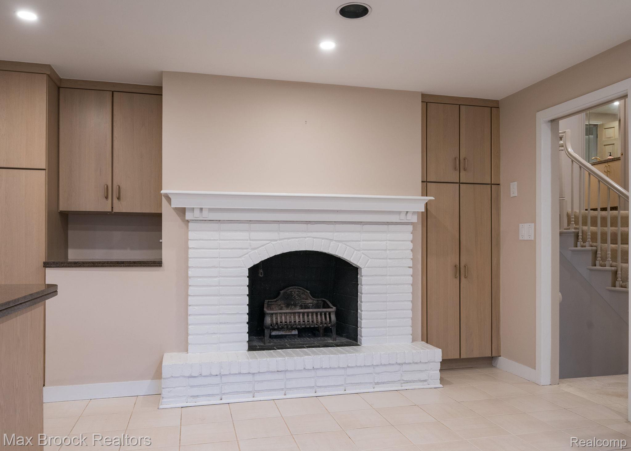 25461 Tweed Drive Property Photo 13