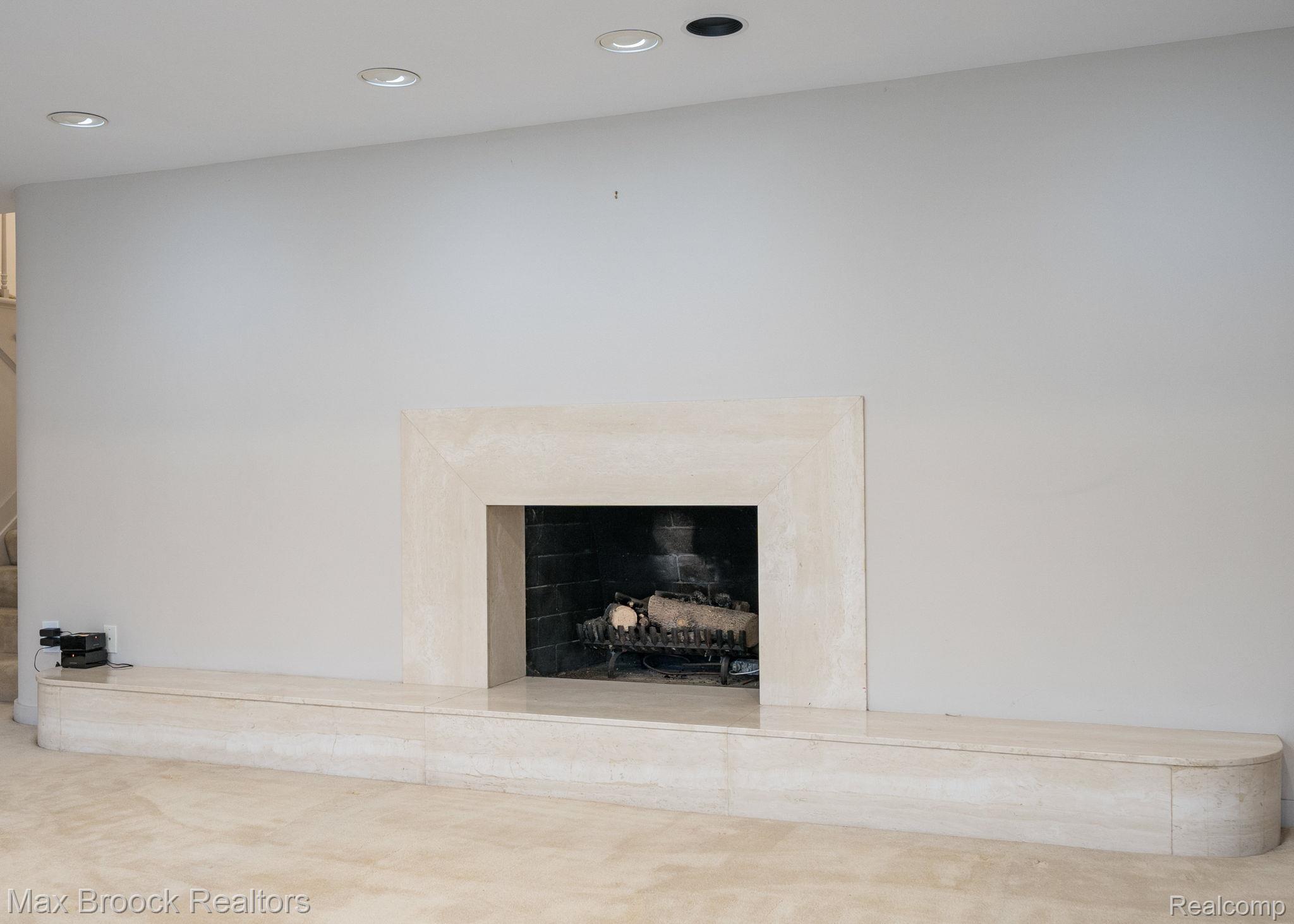 25461 Tweed Drive Property Photo 18