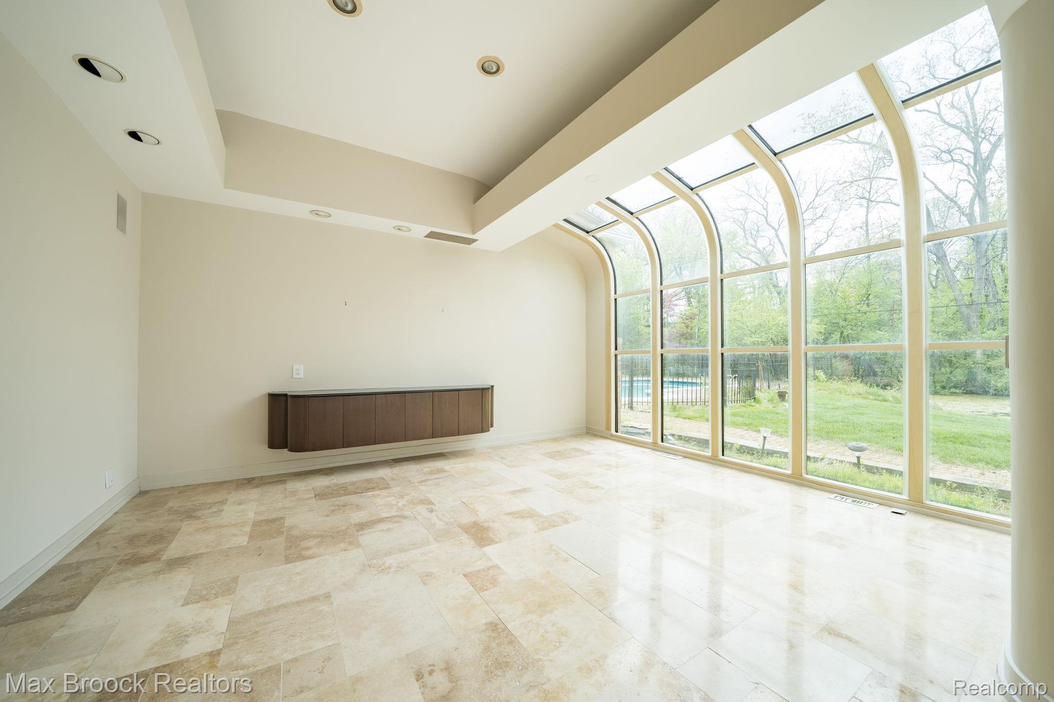 25461 Tweed Drive Property Photo 19