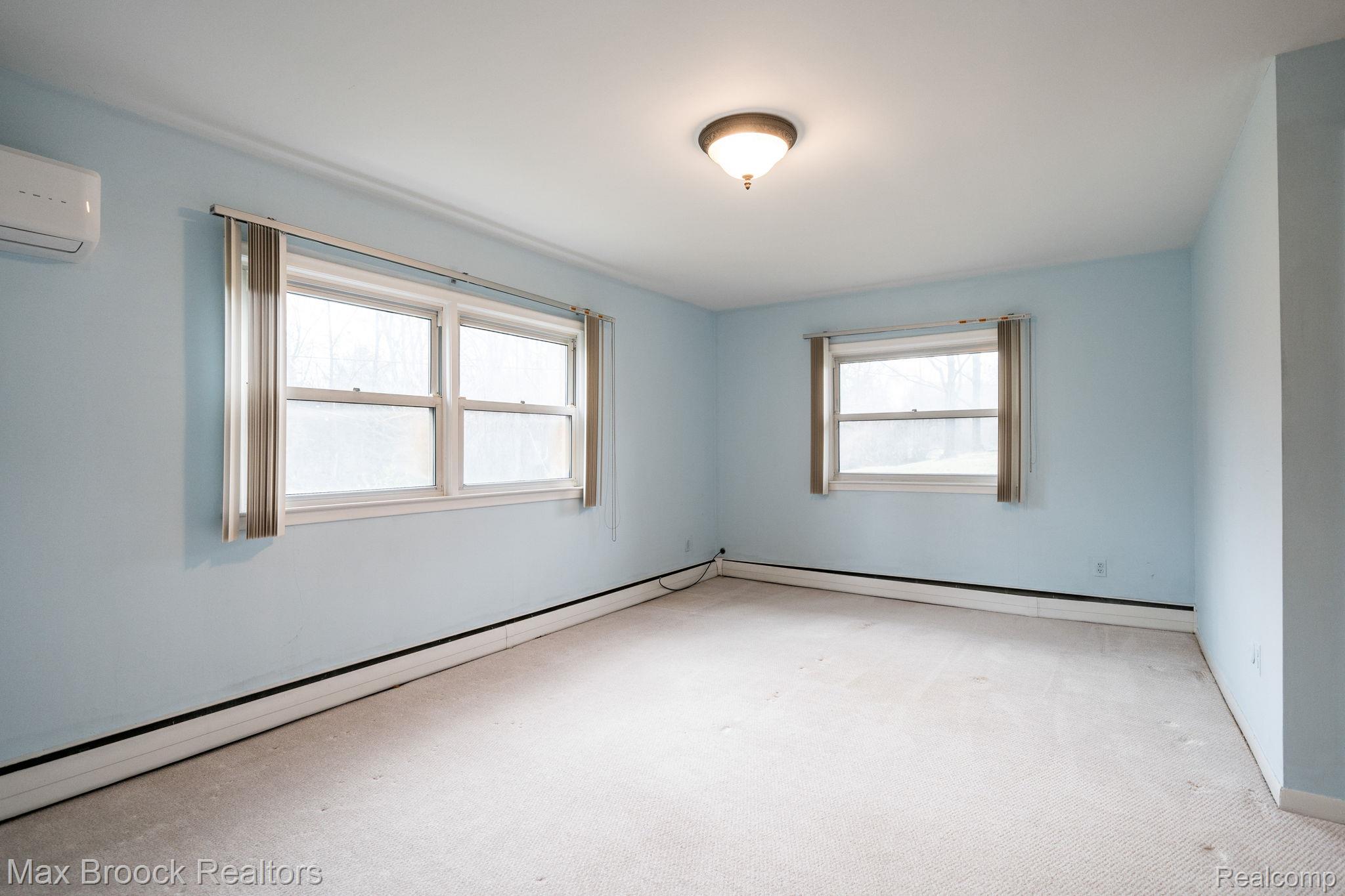 25461 Tweed Drive Property Photo 21