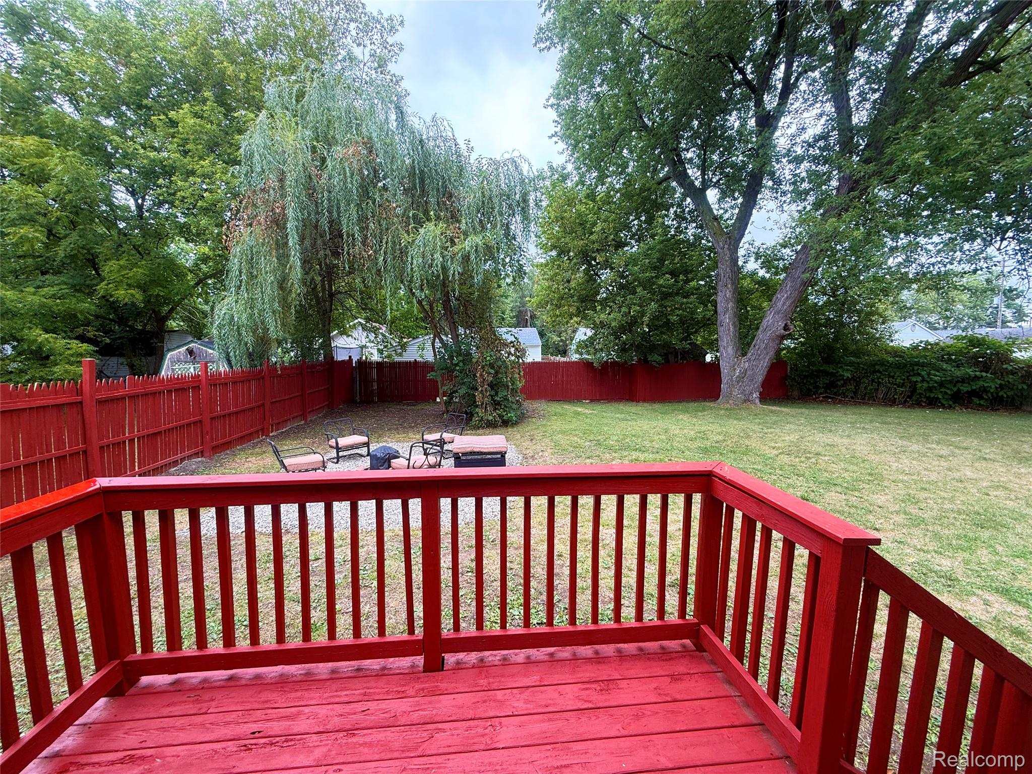 2227 E Boatfield Avenue Property Photo 27