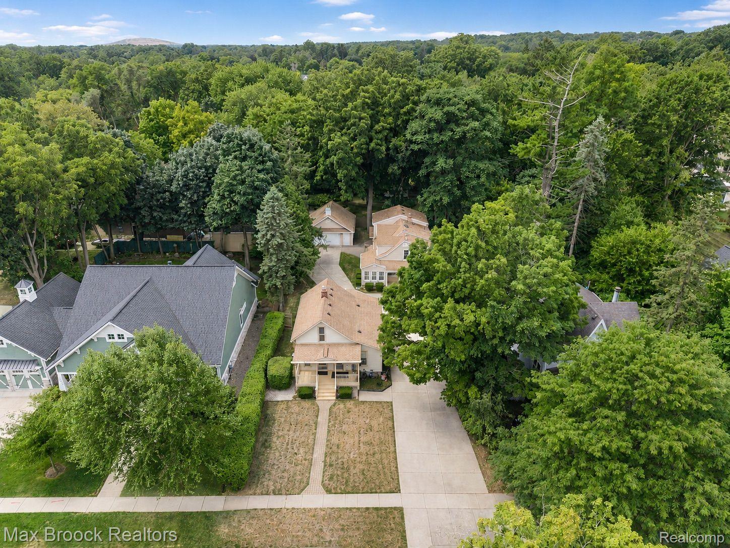 364 S Wing Street Property Photo 4