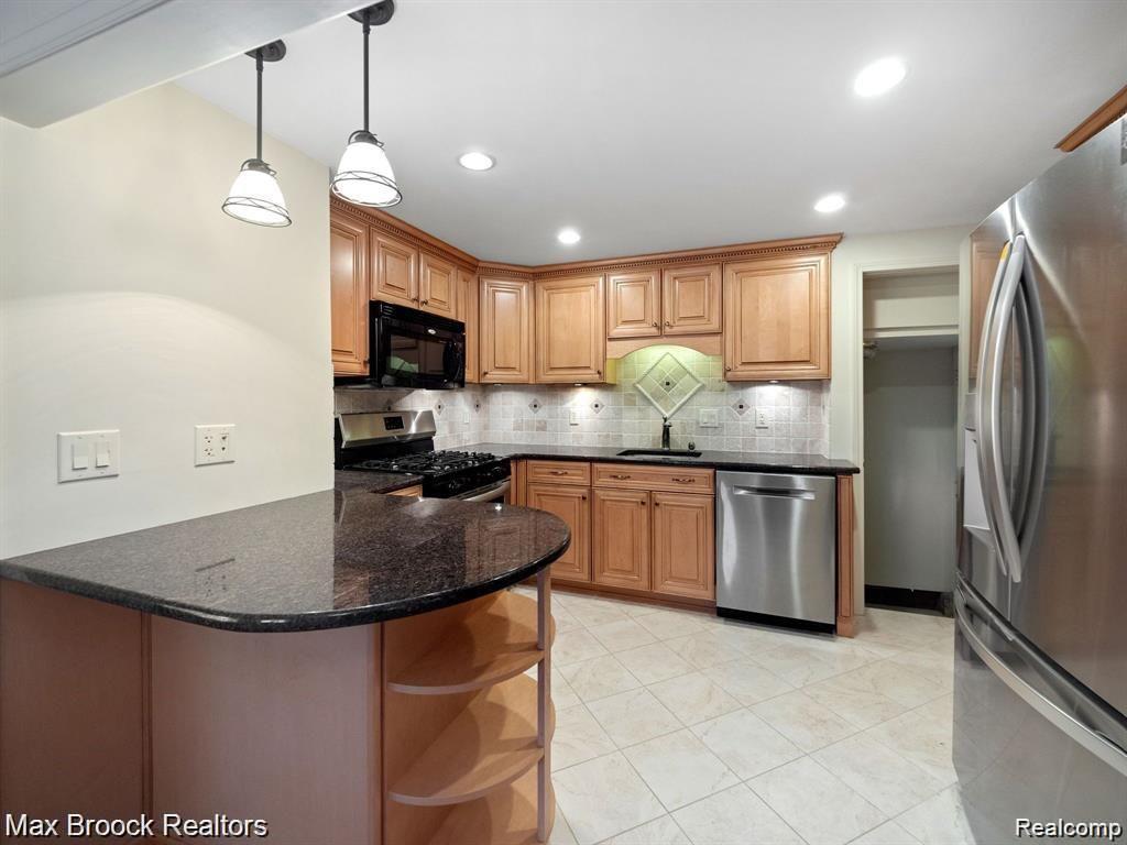 364 S Wing Street Property Photo 19