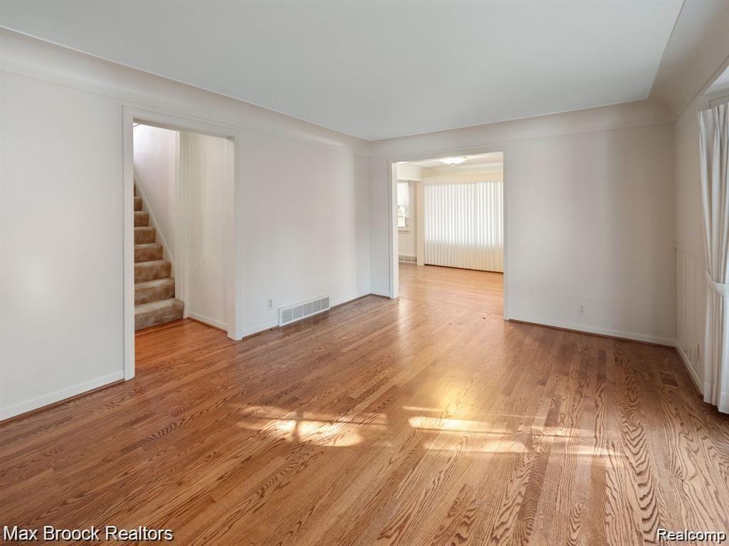 364 S Wing Street Property Photo 23