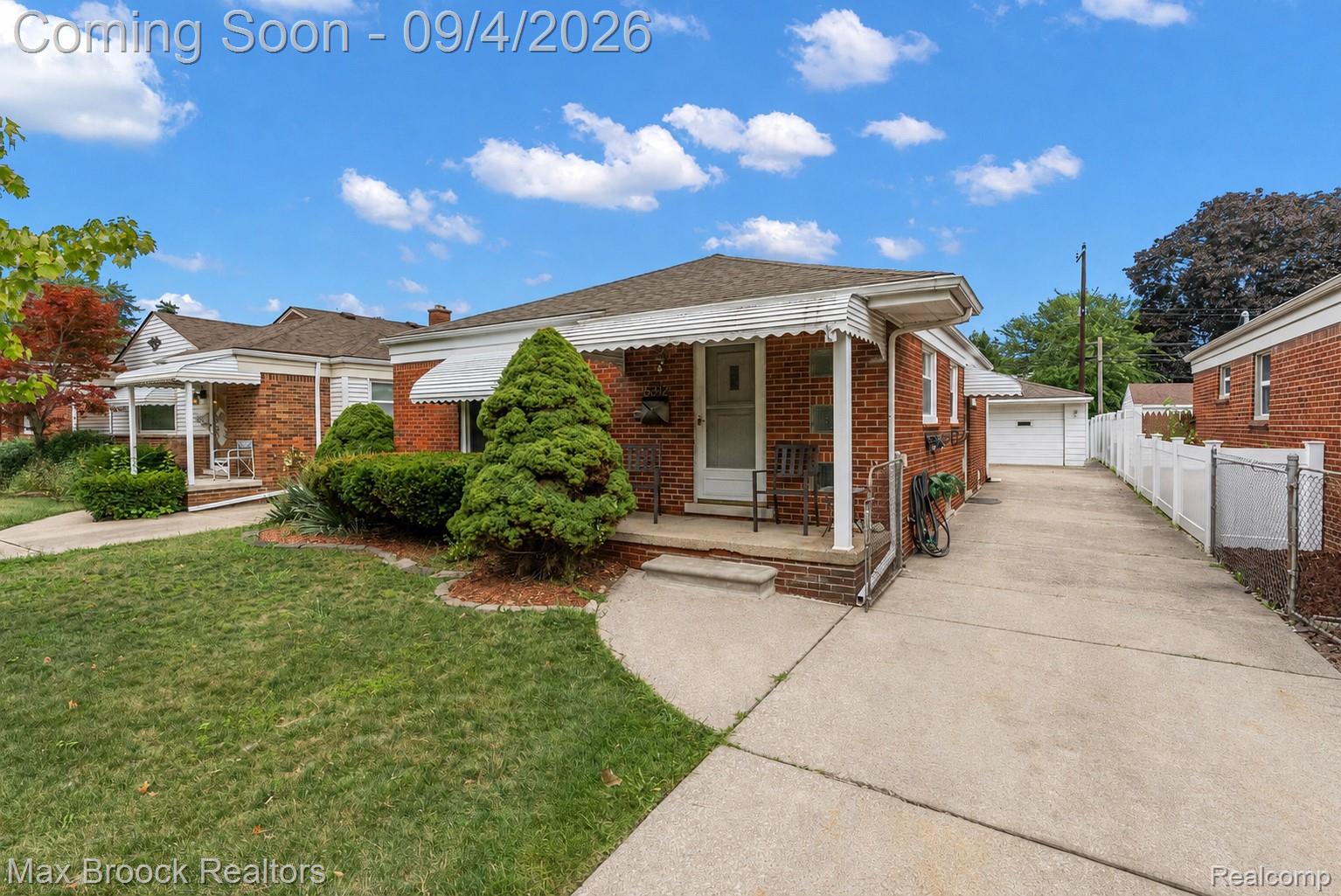 15812 Hanover Avenue Property Photo 1