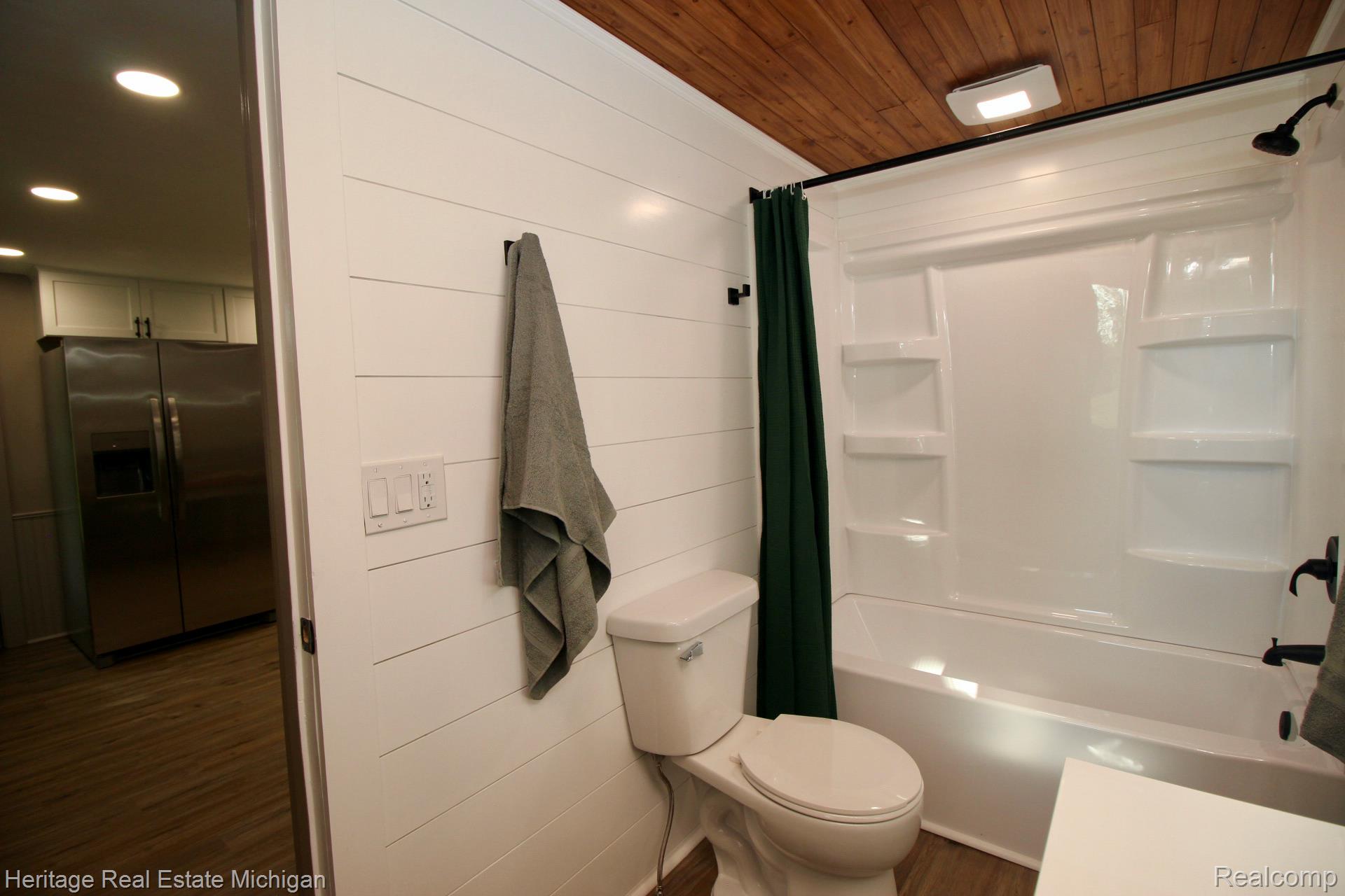 7856 Newberry Road Property Photo 8