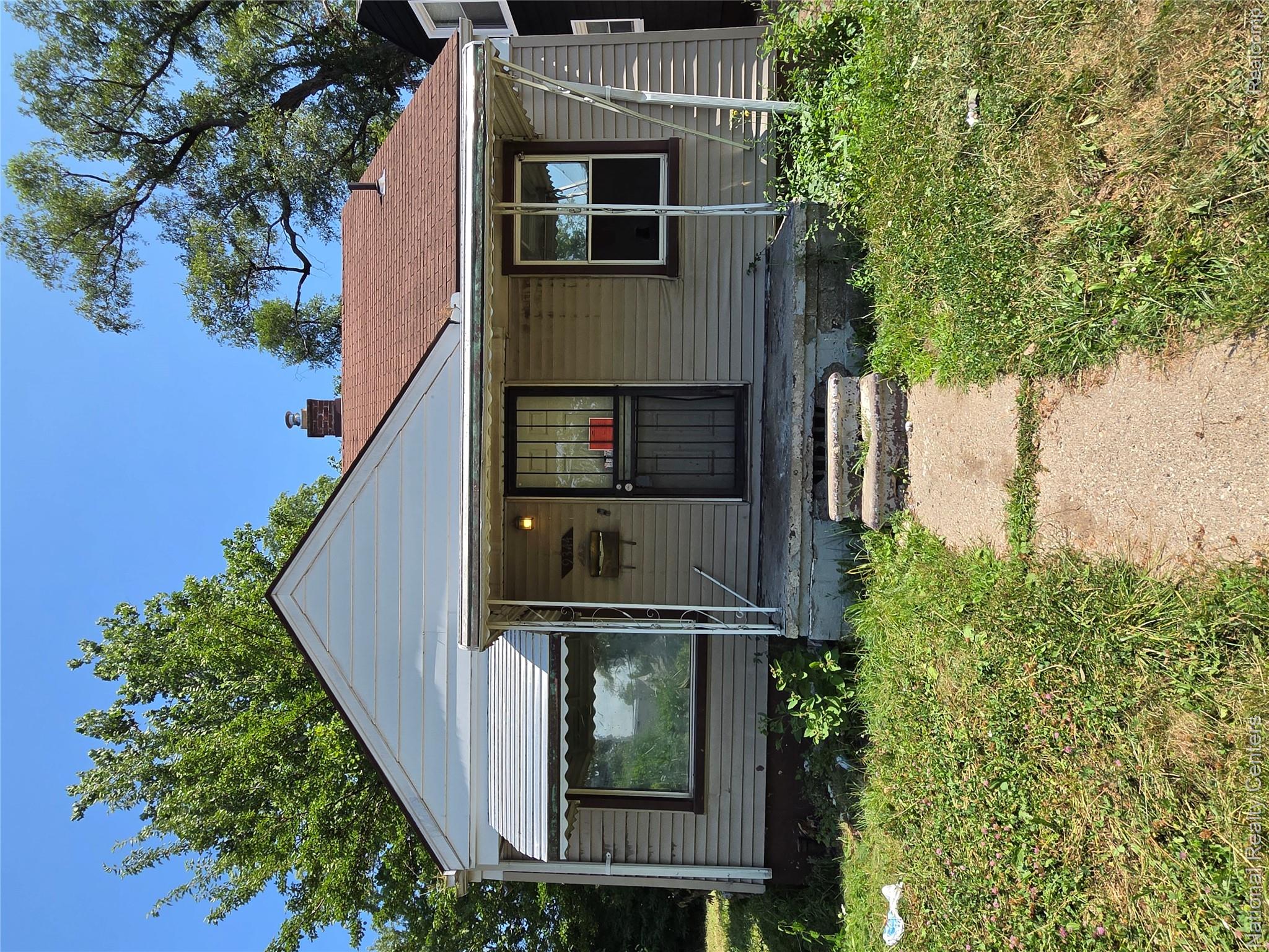 9344 Sussex Street Property Photo 1