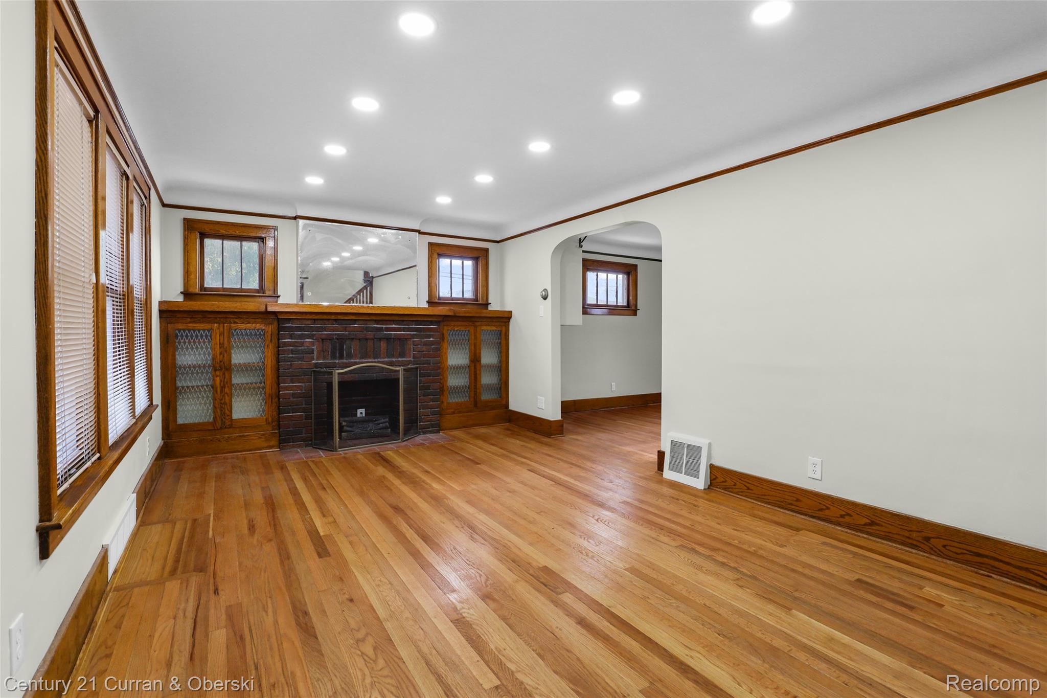 6401 Payne Avenue Property Photo 2