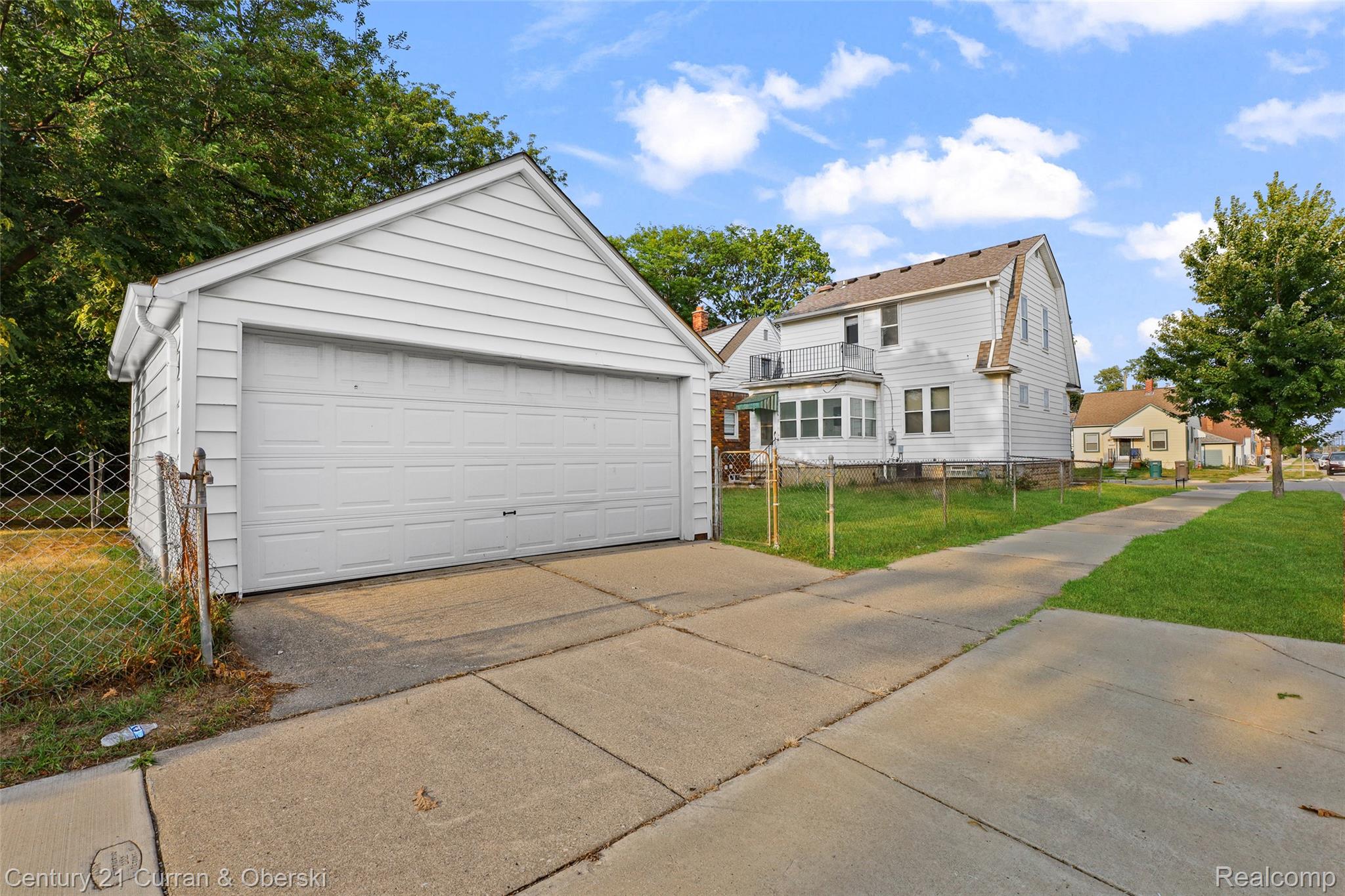 6401 Payne Avenue Property Photo 27