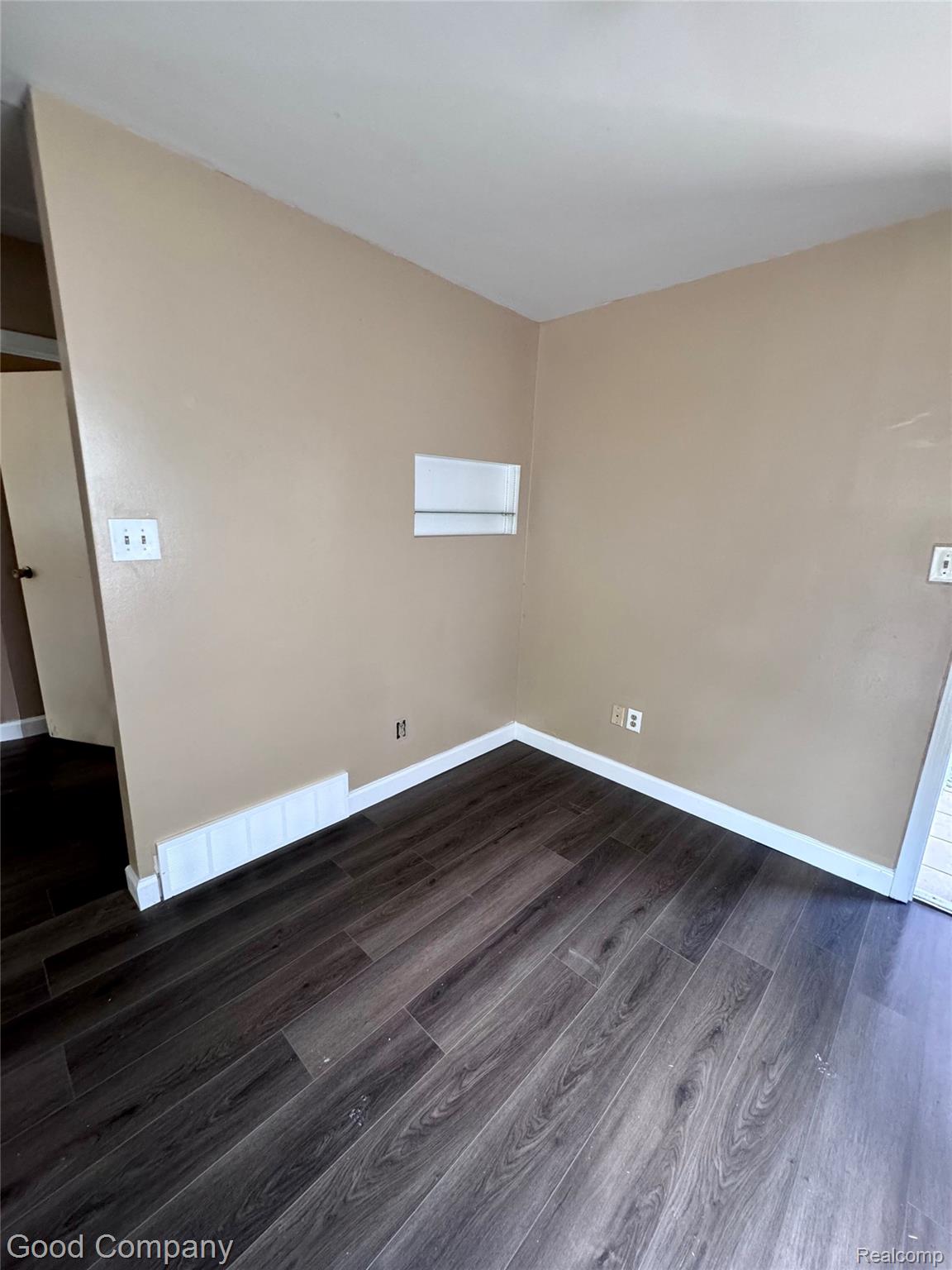 25516 Keeler Property Photo 9