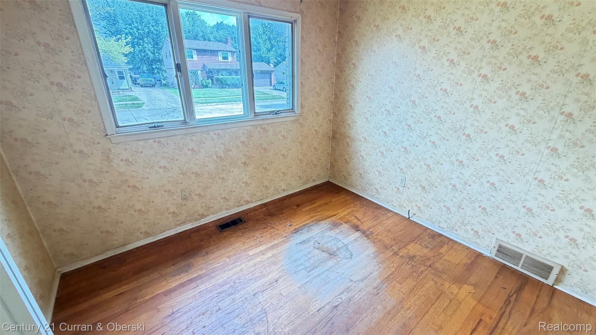 38609 Scott Drive Property Photo 10