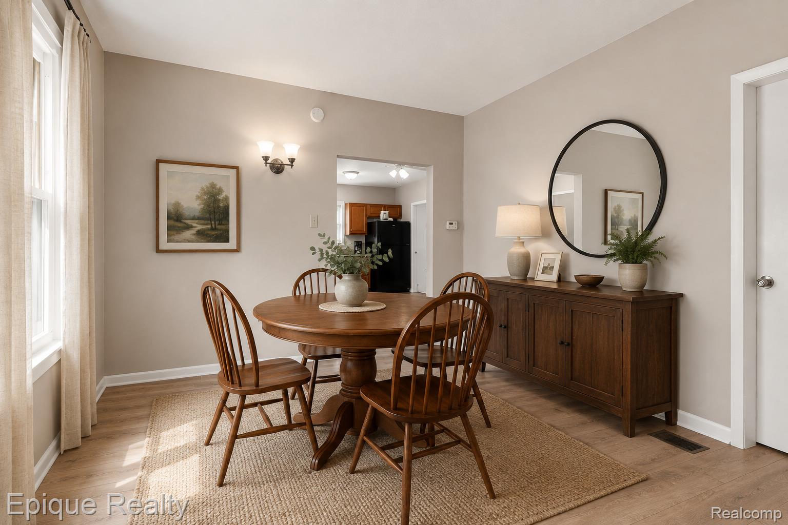 103 N Neeper Street Property Photo 9