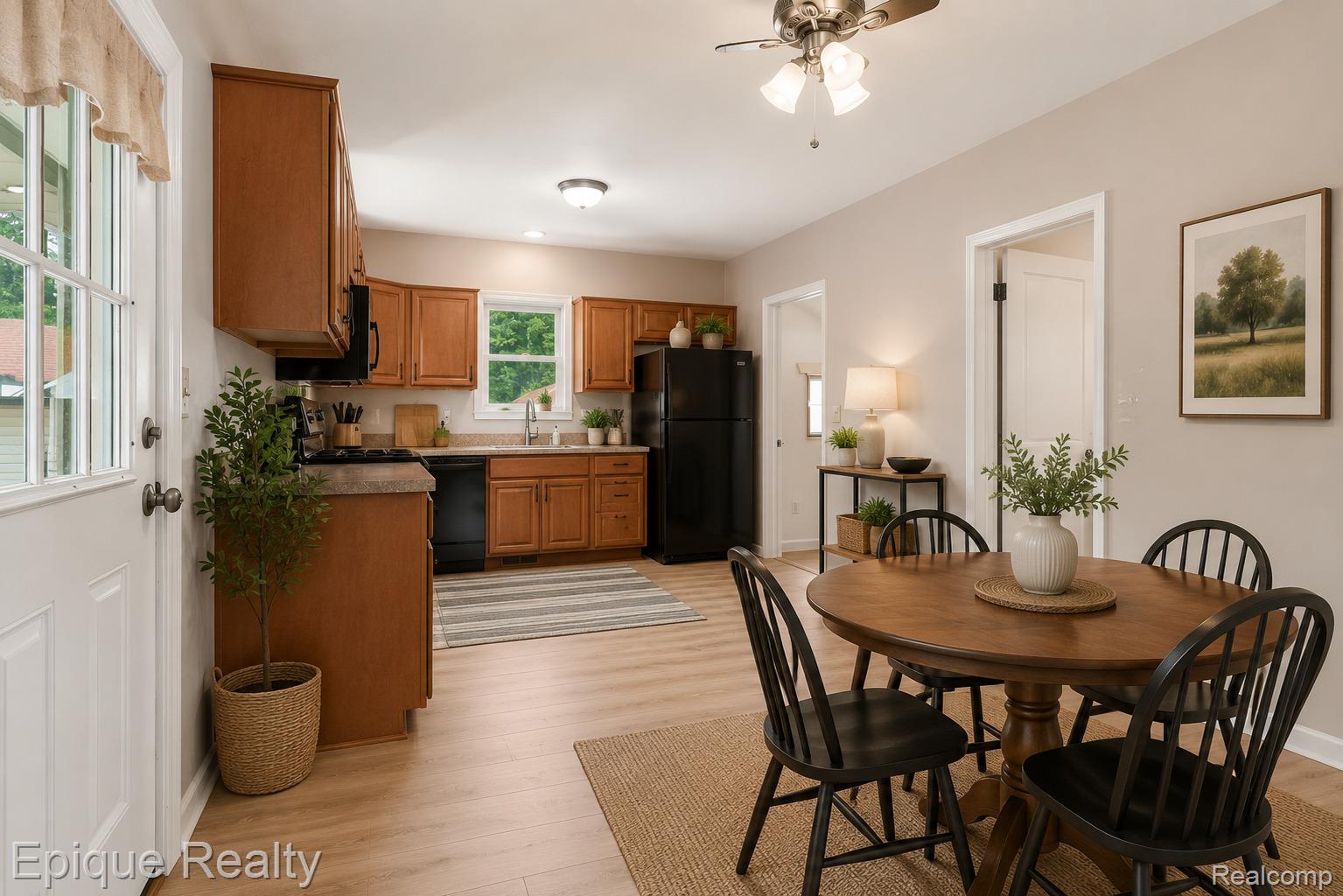 103 N Neeper Street Property Photo 14