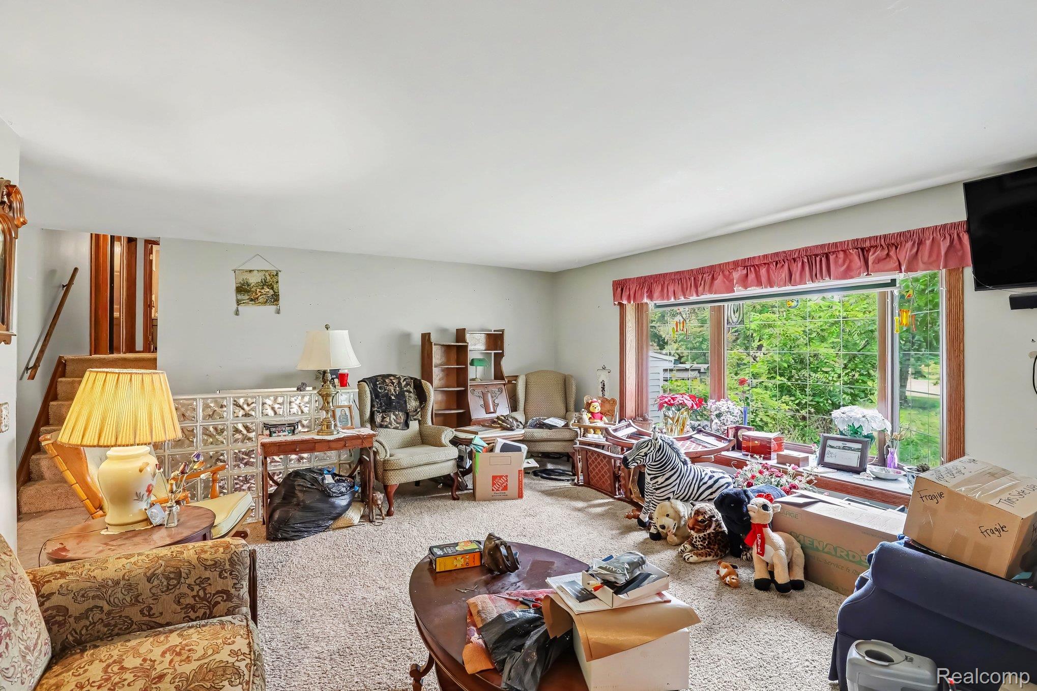 6323 Hough Road Property Photo 5