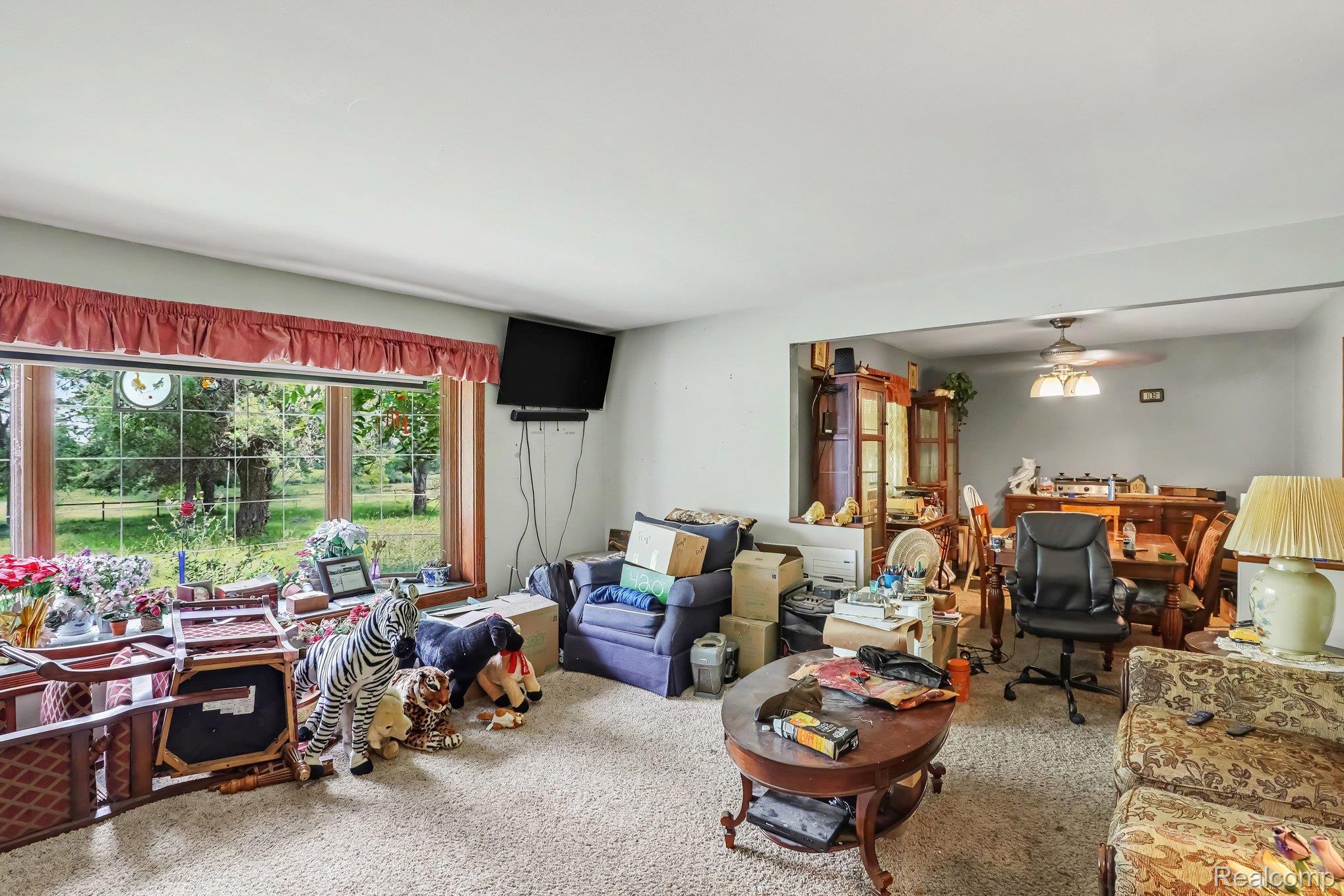 6323 Hough Road Property Photo 6