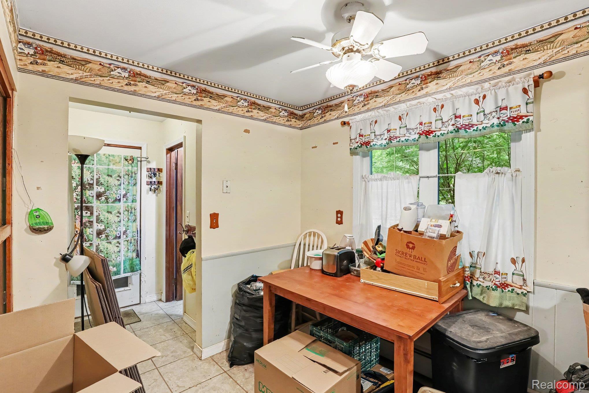 6323 Hough Road Property Photo 10