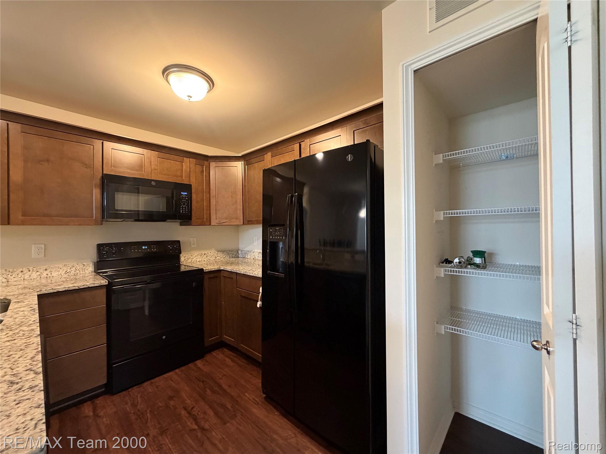 45702 Aragon Property Photo 15