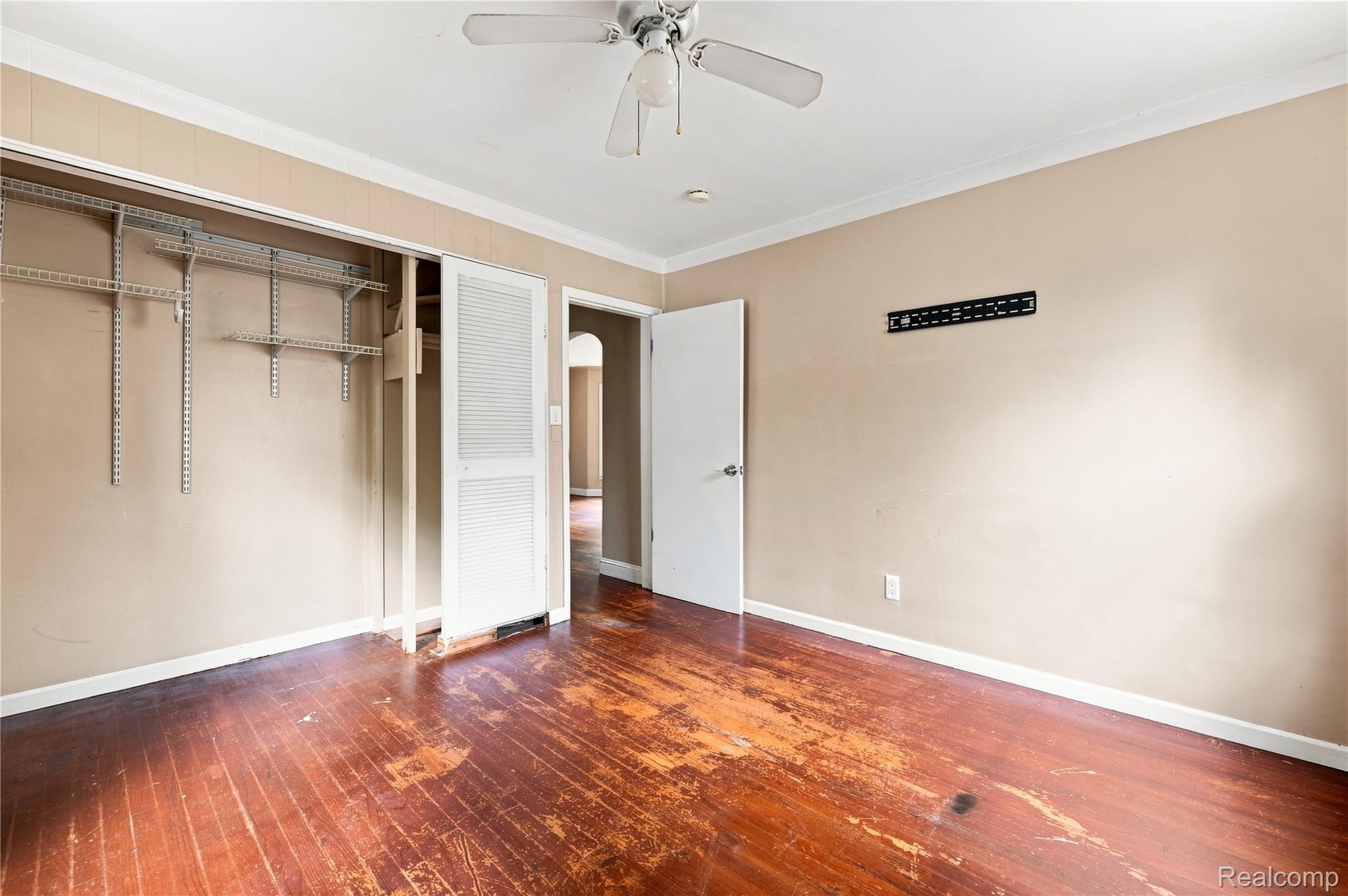 21927 Curie Avenue Property Photo 12