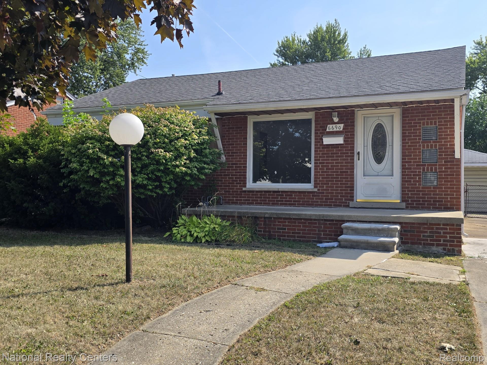 6690 Deering Street Property Photo 1