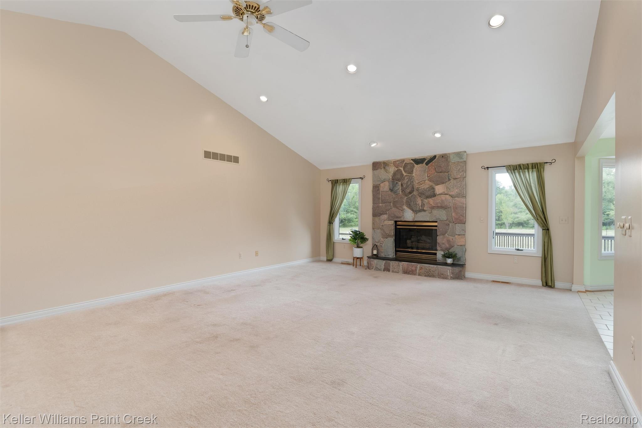 210 Mayfield Property Photo 5