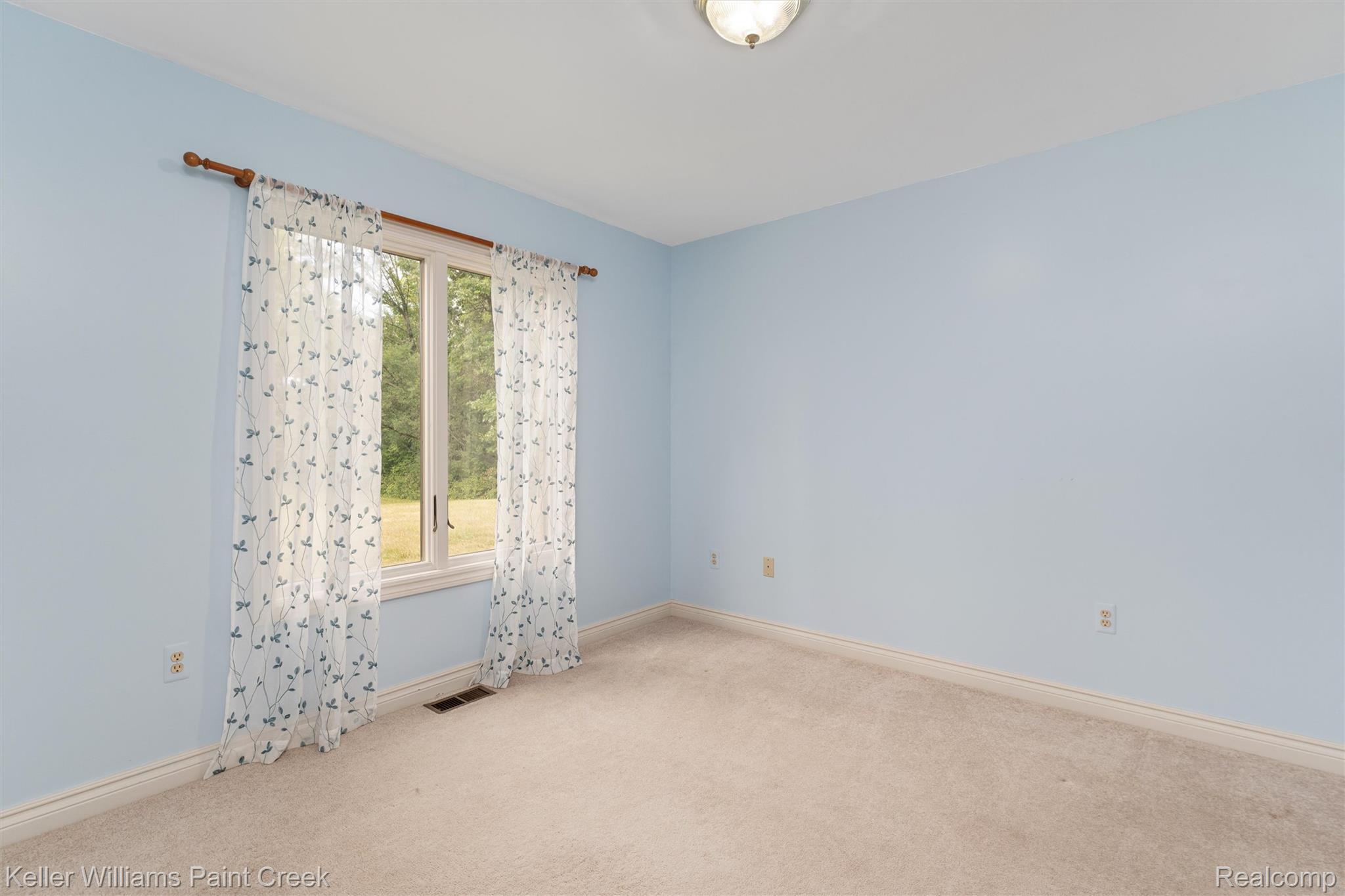 210 Mayfield Property Photo 21