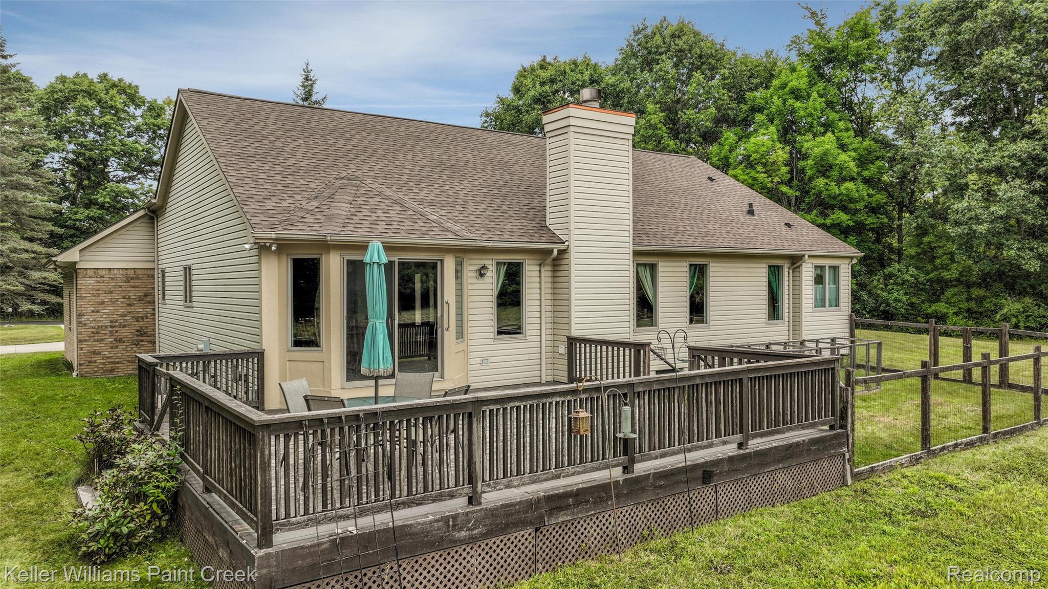 210 Mayfield Property Photo 59