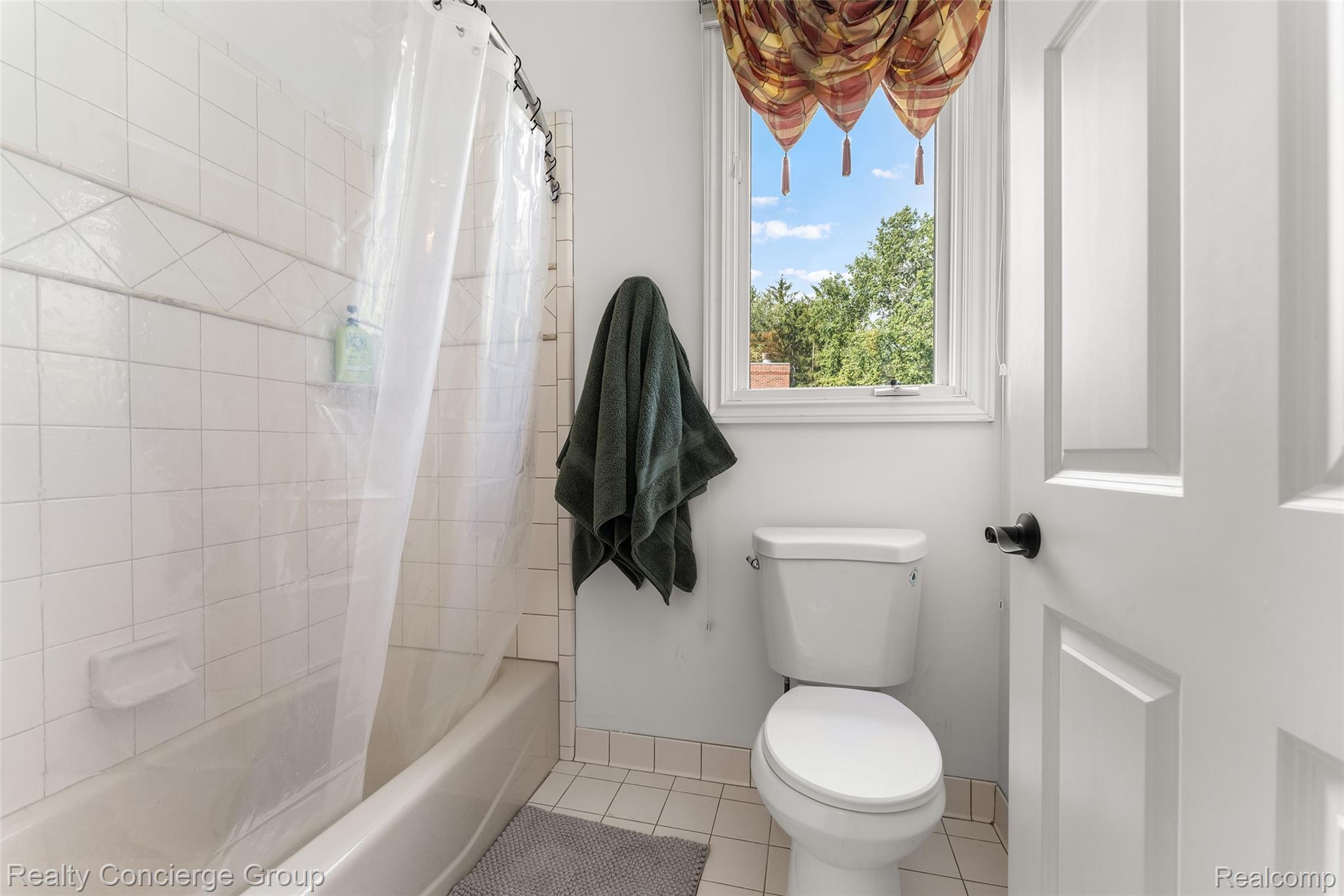 3199 Beach Lake Drive Property Photo 55