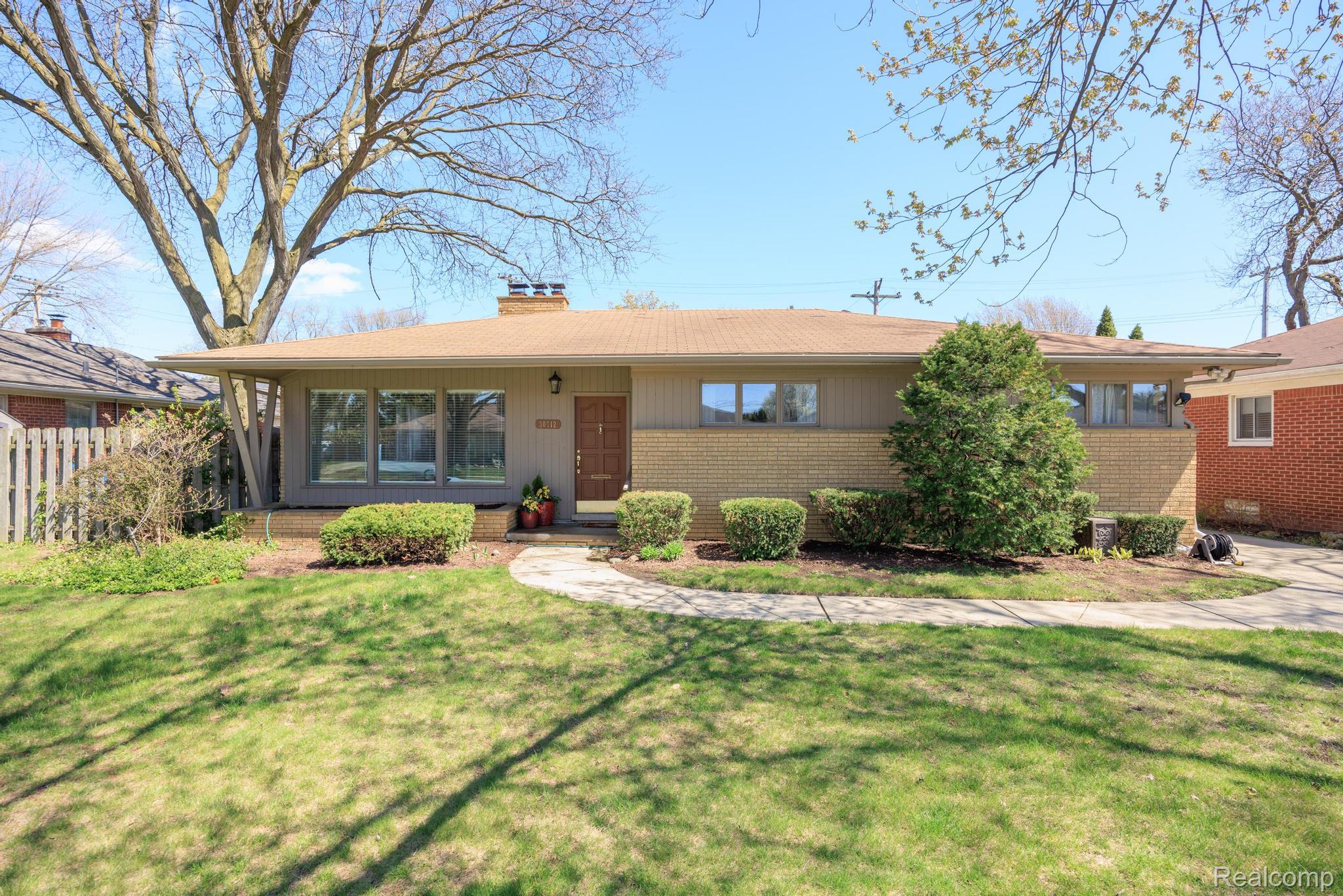 30712 Champine Street Property Photo 1